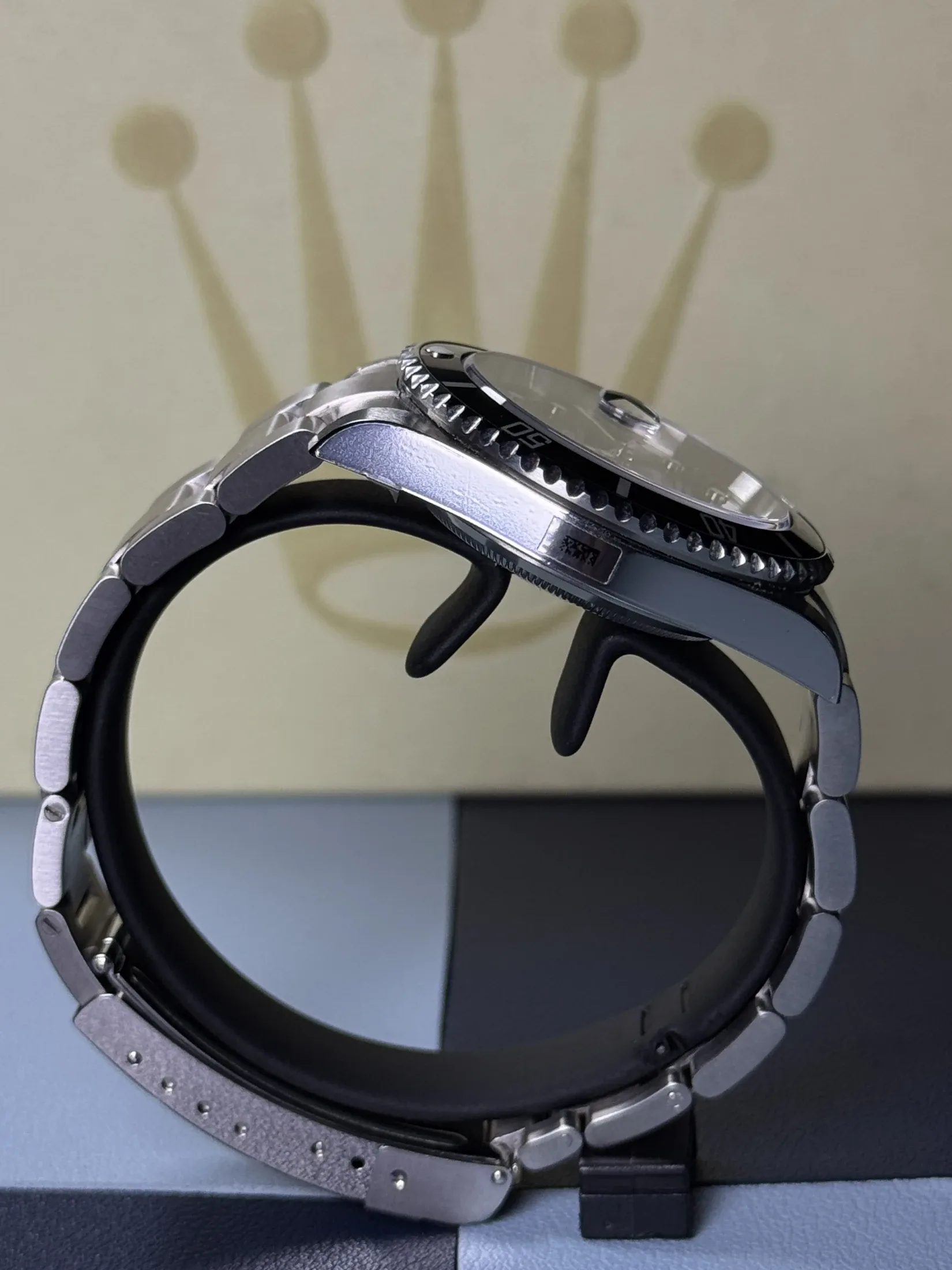 16610 SUBMARINER