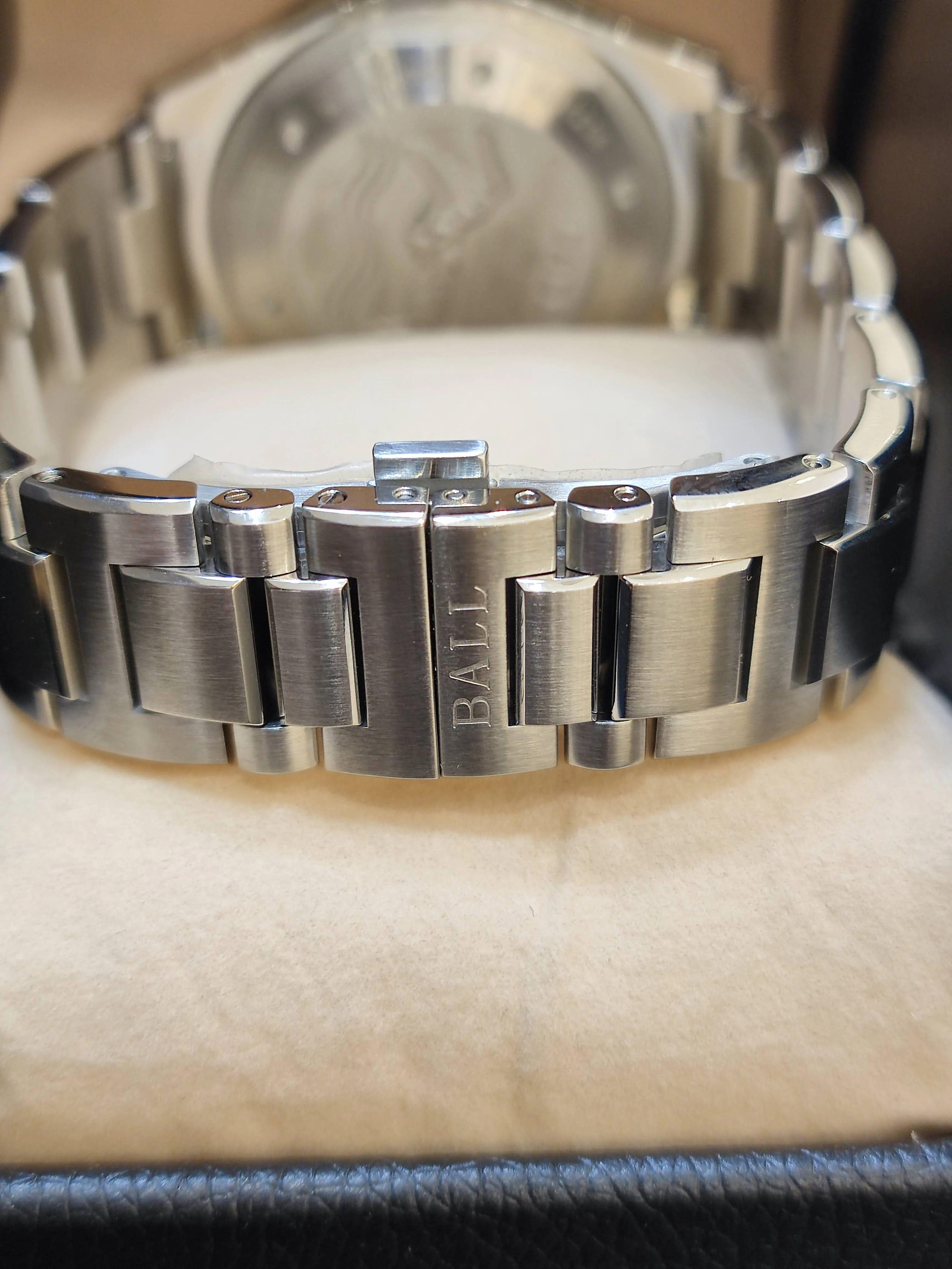 BALL Roadmaster Worldtime 42mm DG3032A-S-BKBK