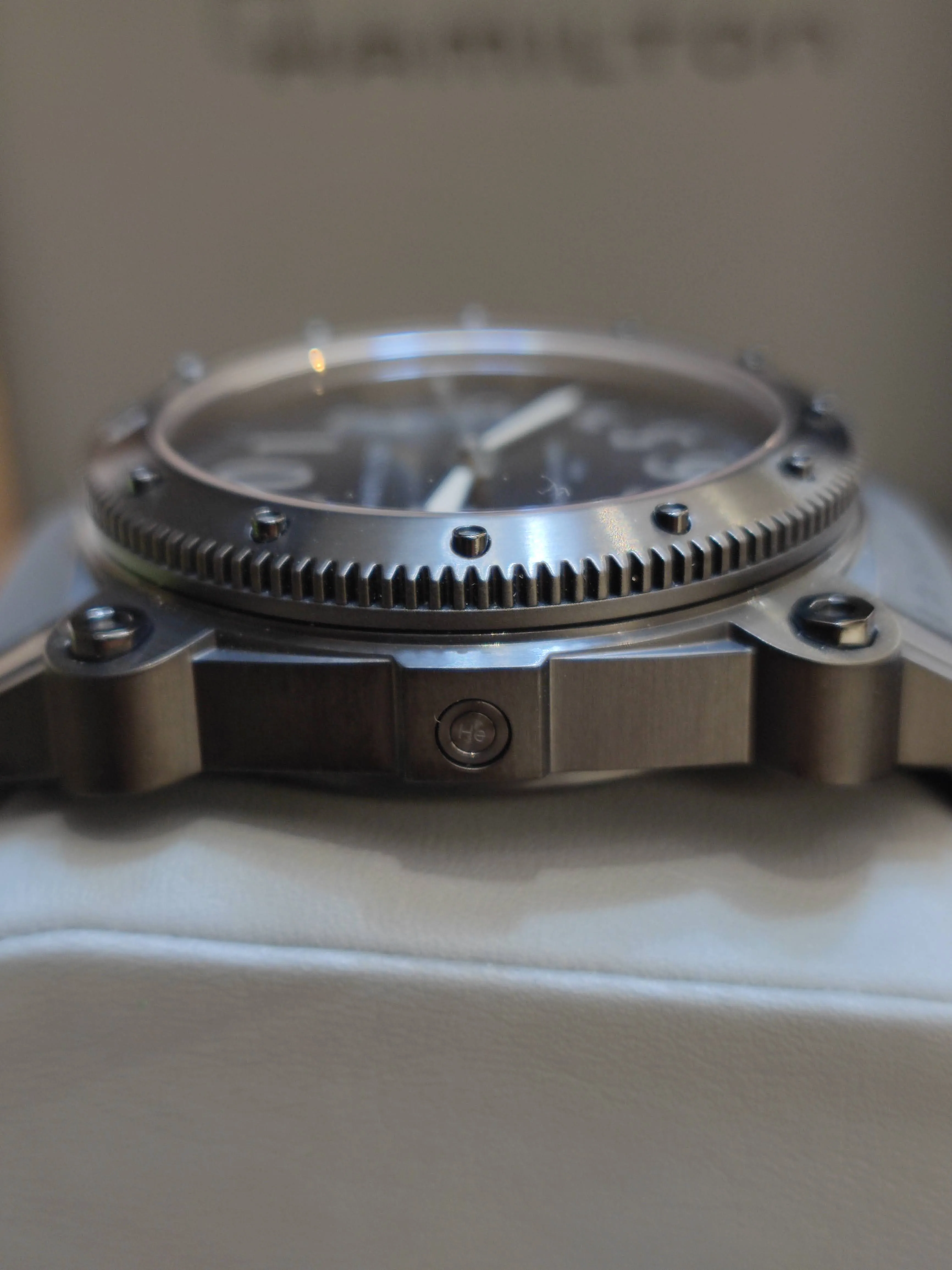 Khaki NAVY BeLOWZERO