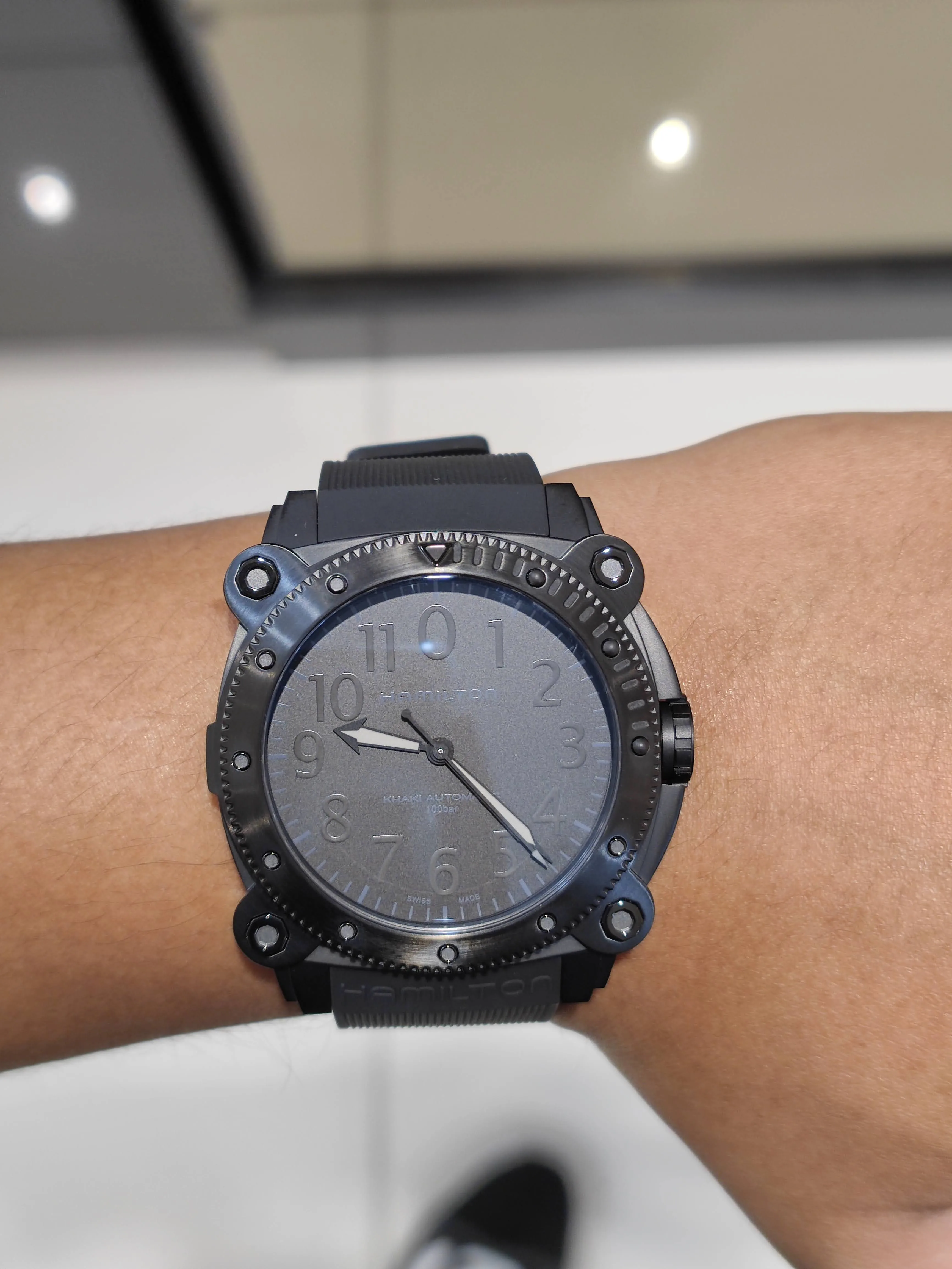 Khaki NAVY BeLOWZERO