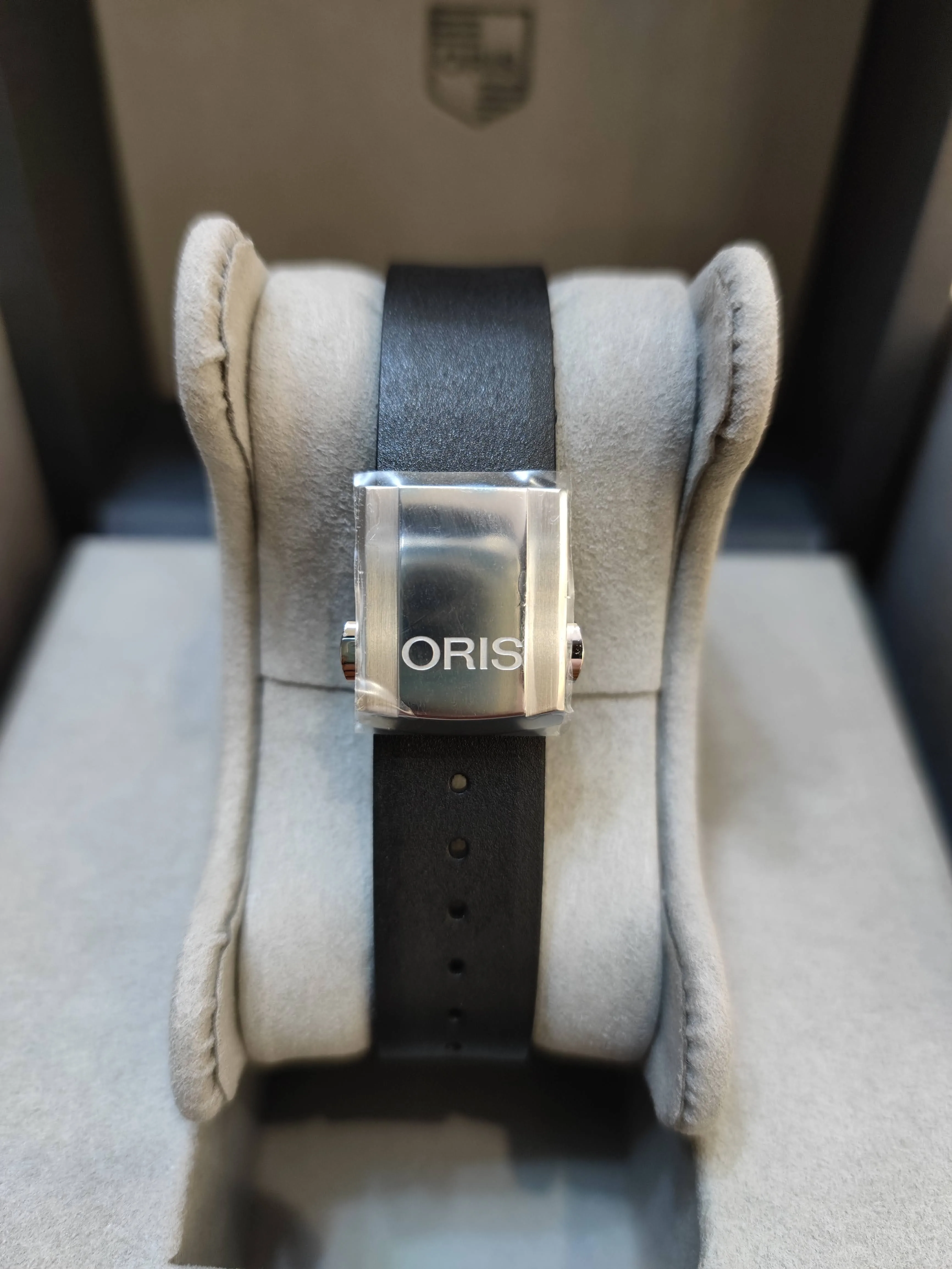 Aquis Date Calibre 400