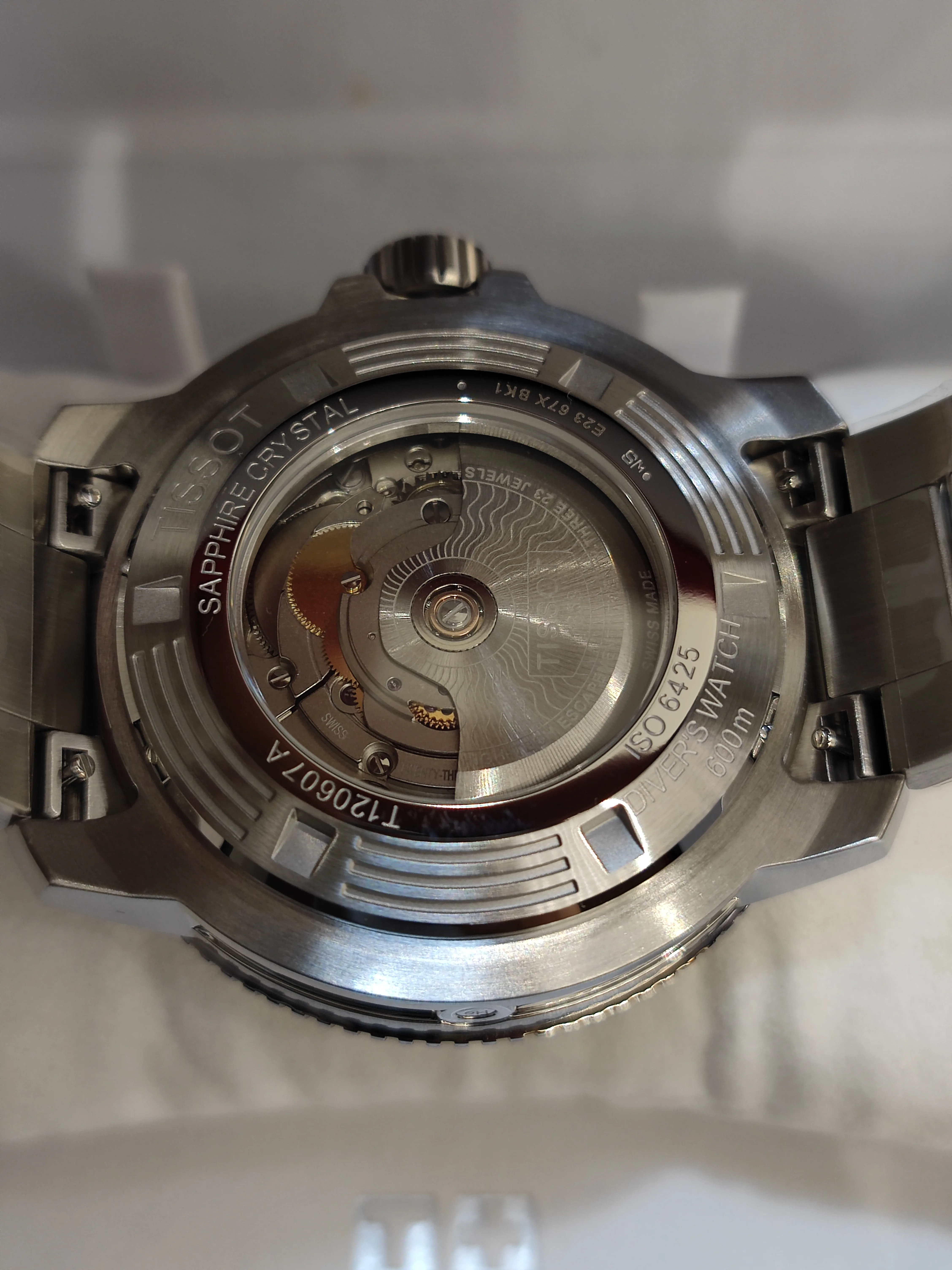 SEASTAR 2000 | 46MM | T1206071104101
