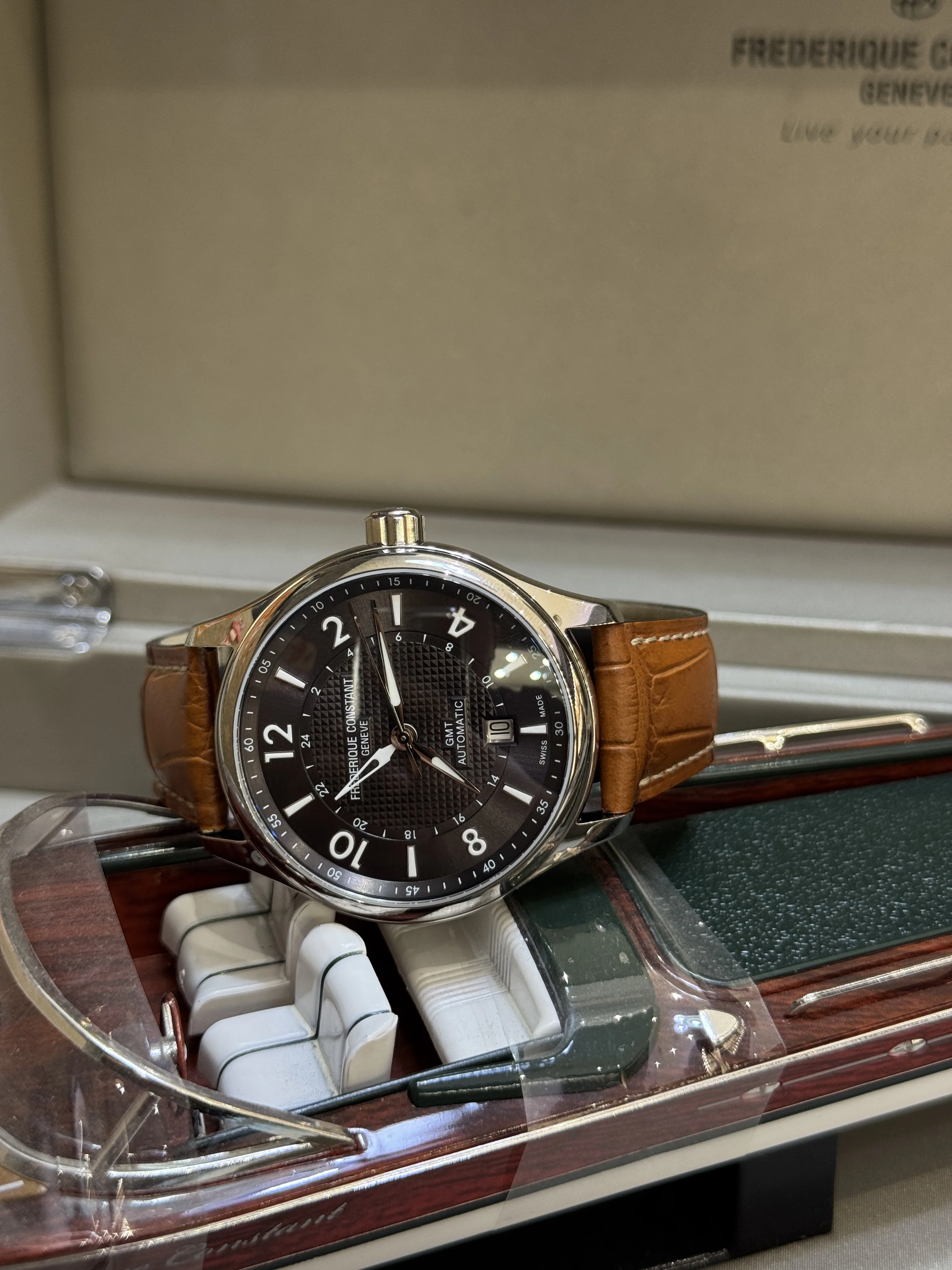 RUNABOUT | GMT | FC-350RMG5B6