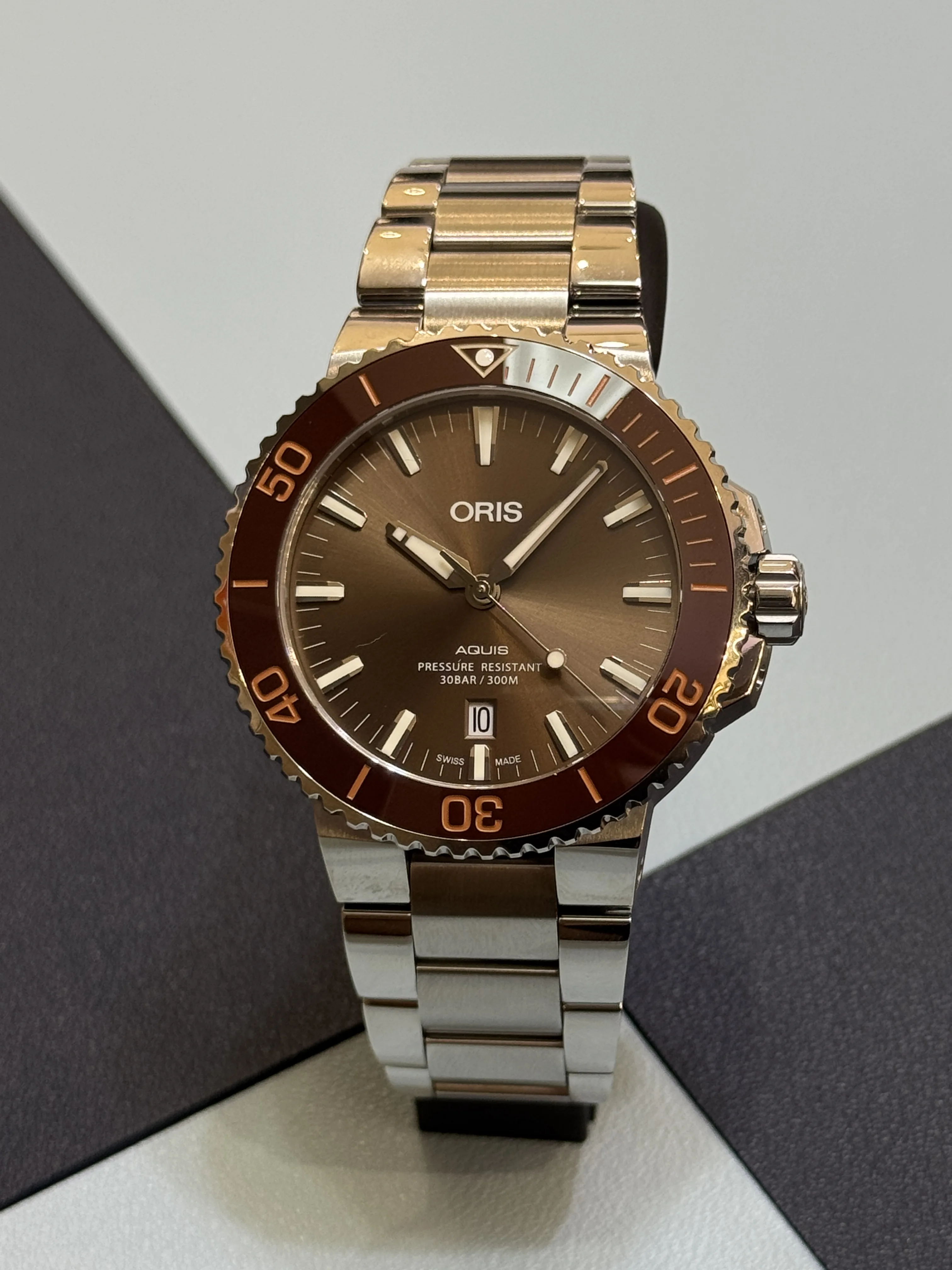 AQUIS | DATE | AUTOMATIC | 01 733 7730 4152 07 8 24 05PEB