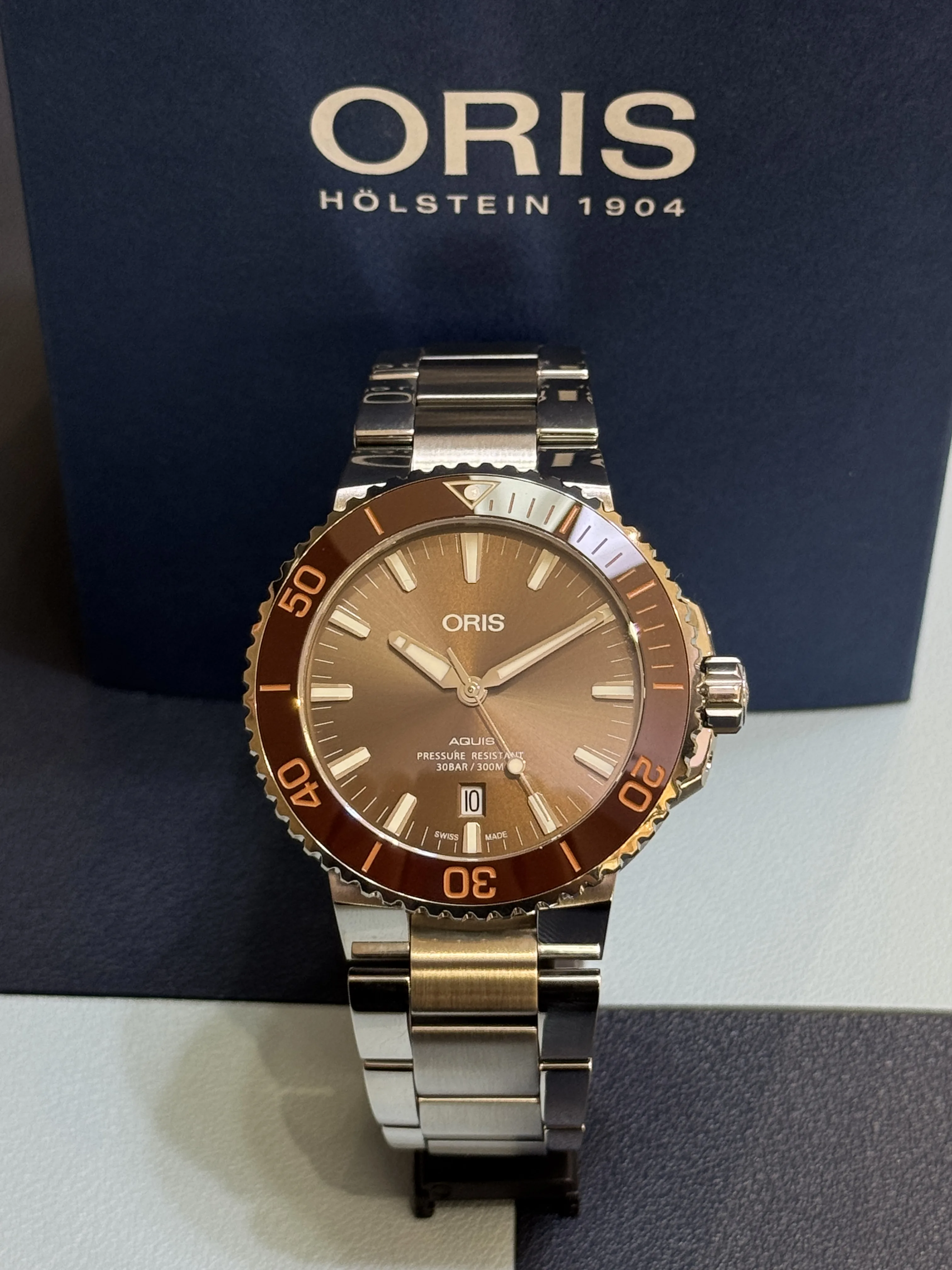 AQUIS | DATE | AUTOMATIC | 01 733 7730 4152 07 8 24 05PEB