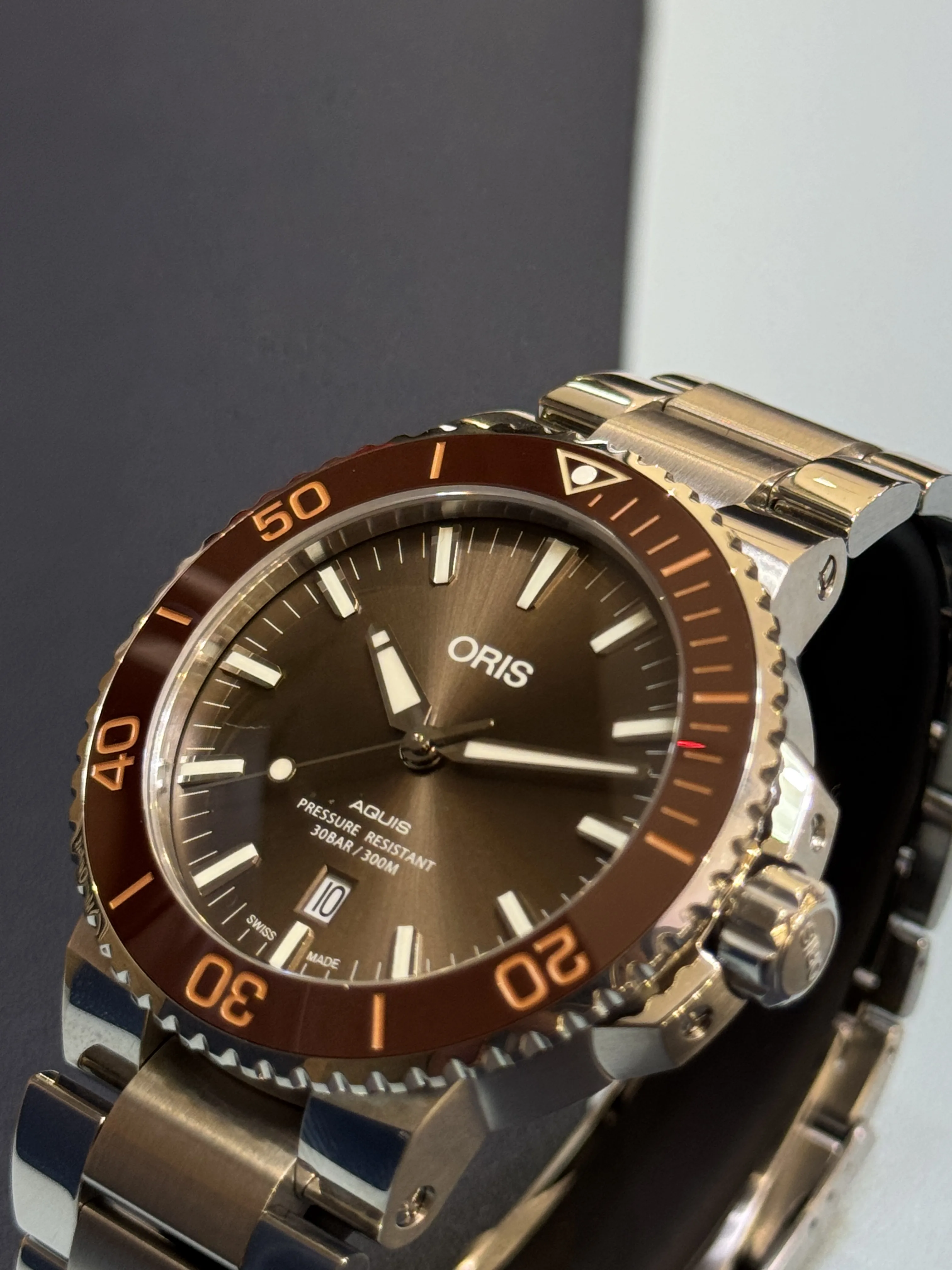 AQUIS | DATE | AUTOMATIC | 01 733 7730 4152 07 8 24 05PEB