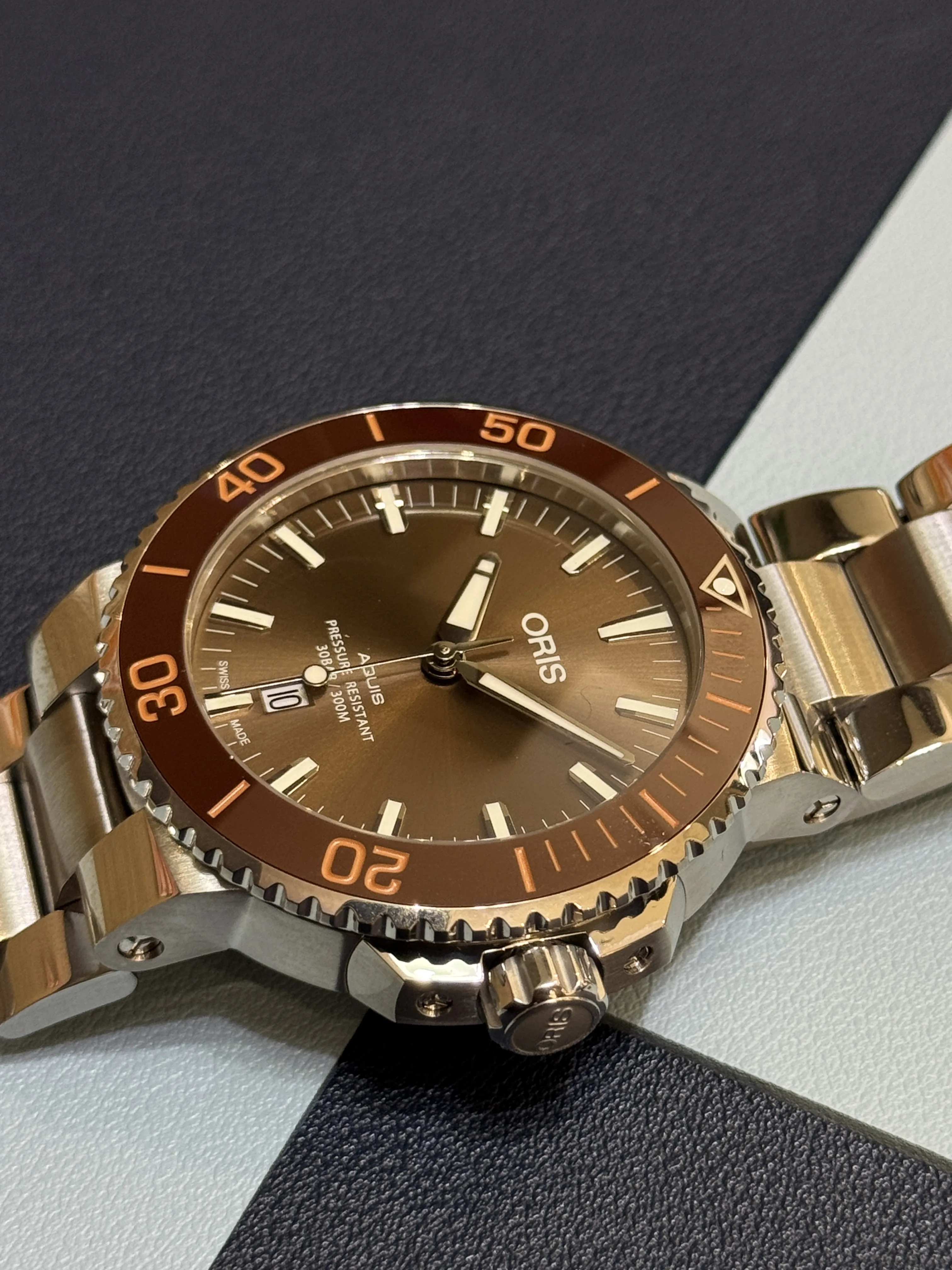 AQUIS | DATE | AUTOMATIC | 01 733 7730 4152 07 8 24 05PEB