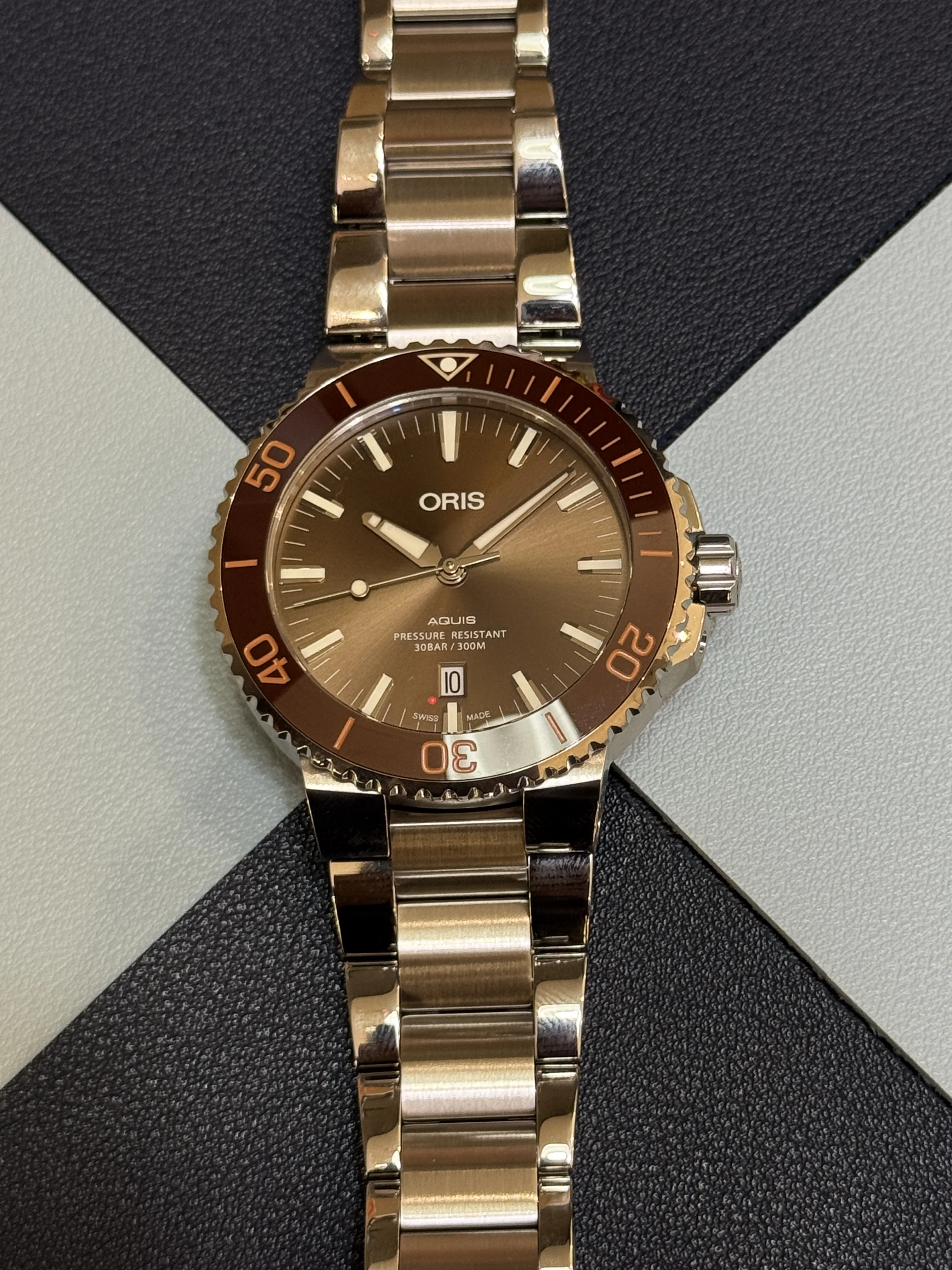 AQUIS | DATE | AUTOMATIC | 01 733 7730 4152 07 8 24 05PEB