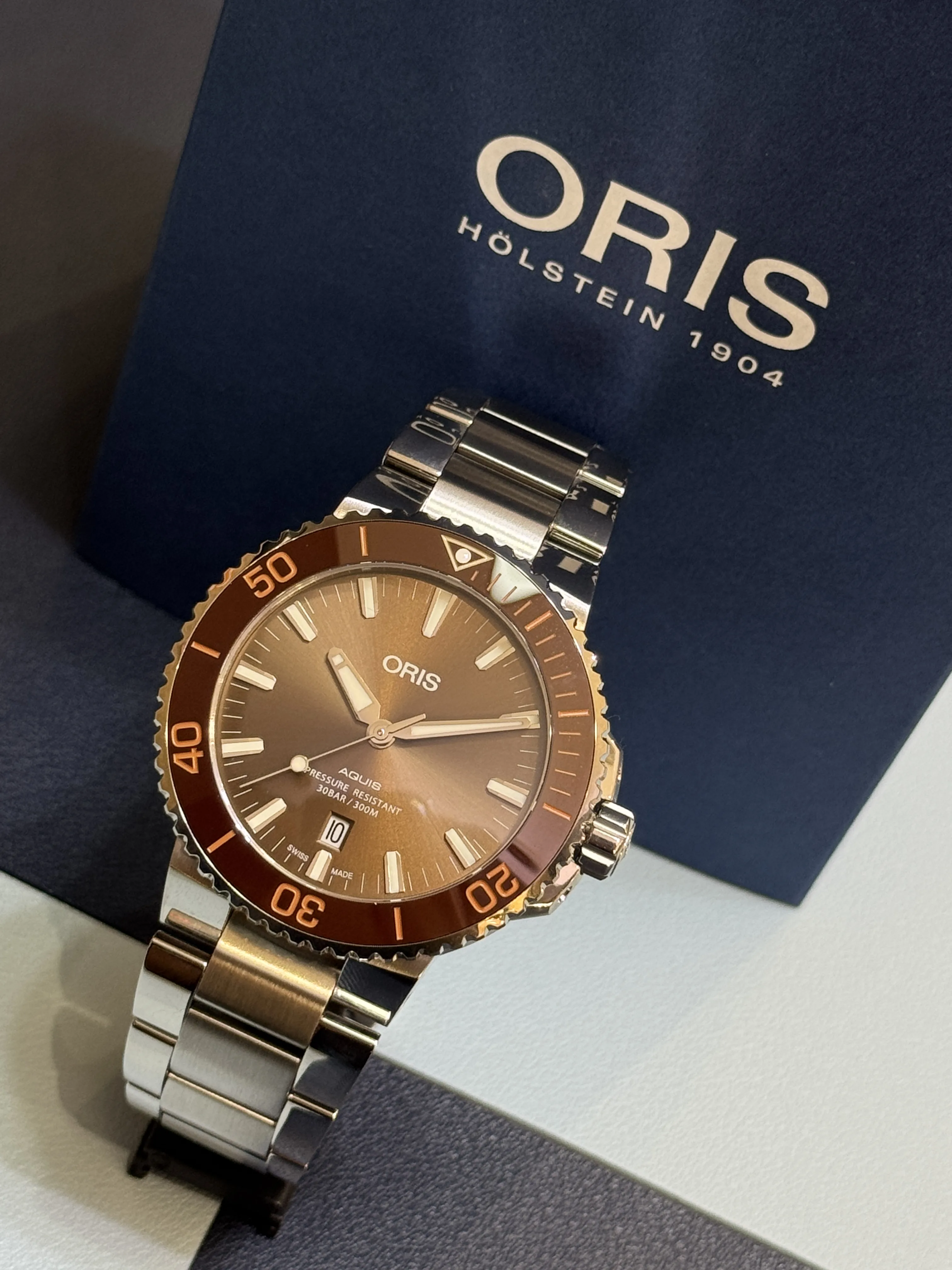 AQUIS | DATE | AUTOMATIC | 01 733 7730 4152 07 8 24 05PEB
