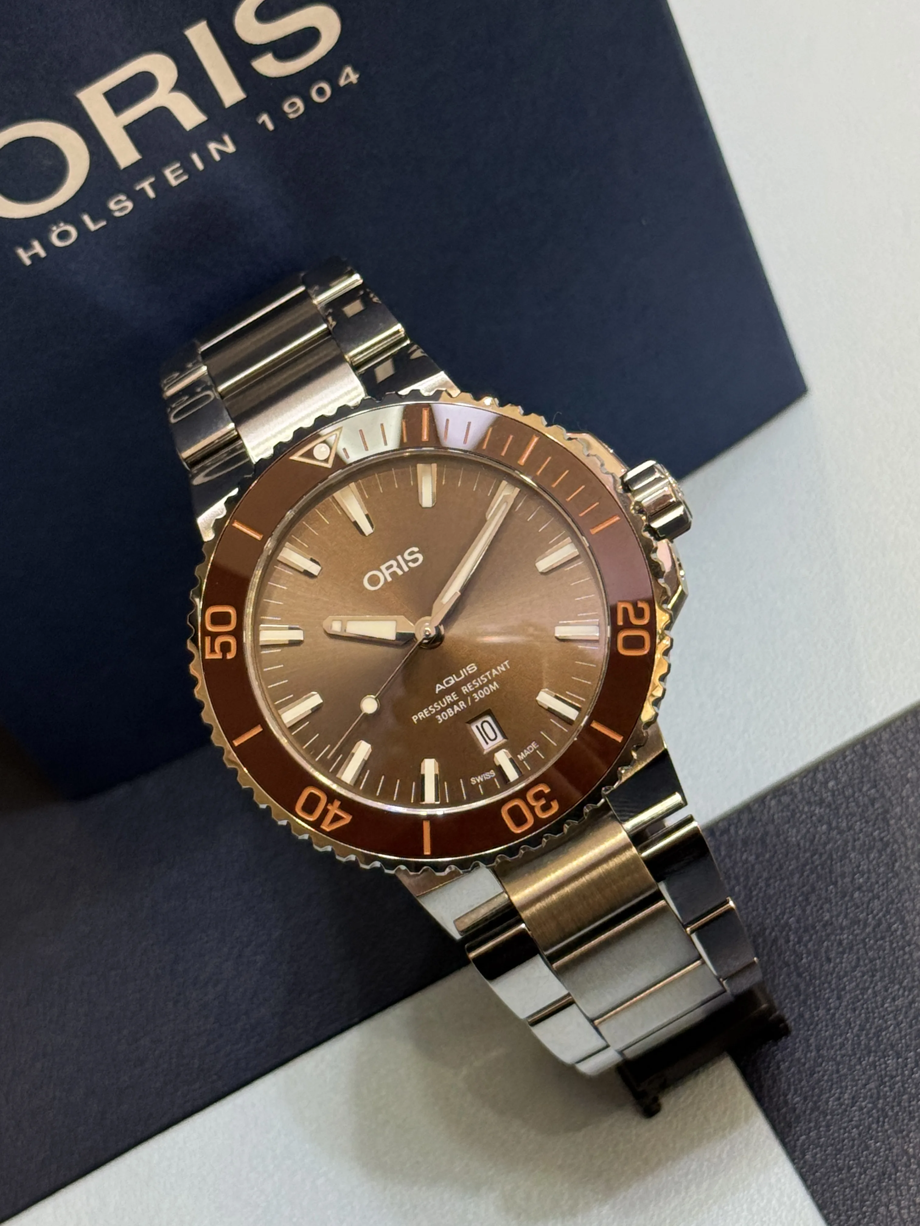 AQUIS | DATE | AUTOMATIC | 01 733 7730 4152 07 8 24 05PEB