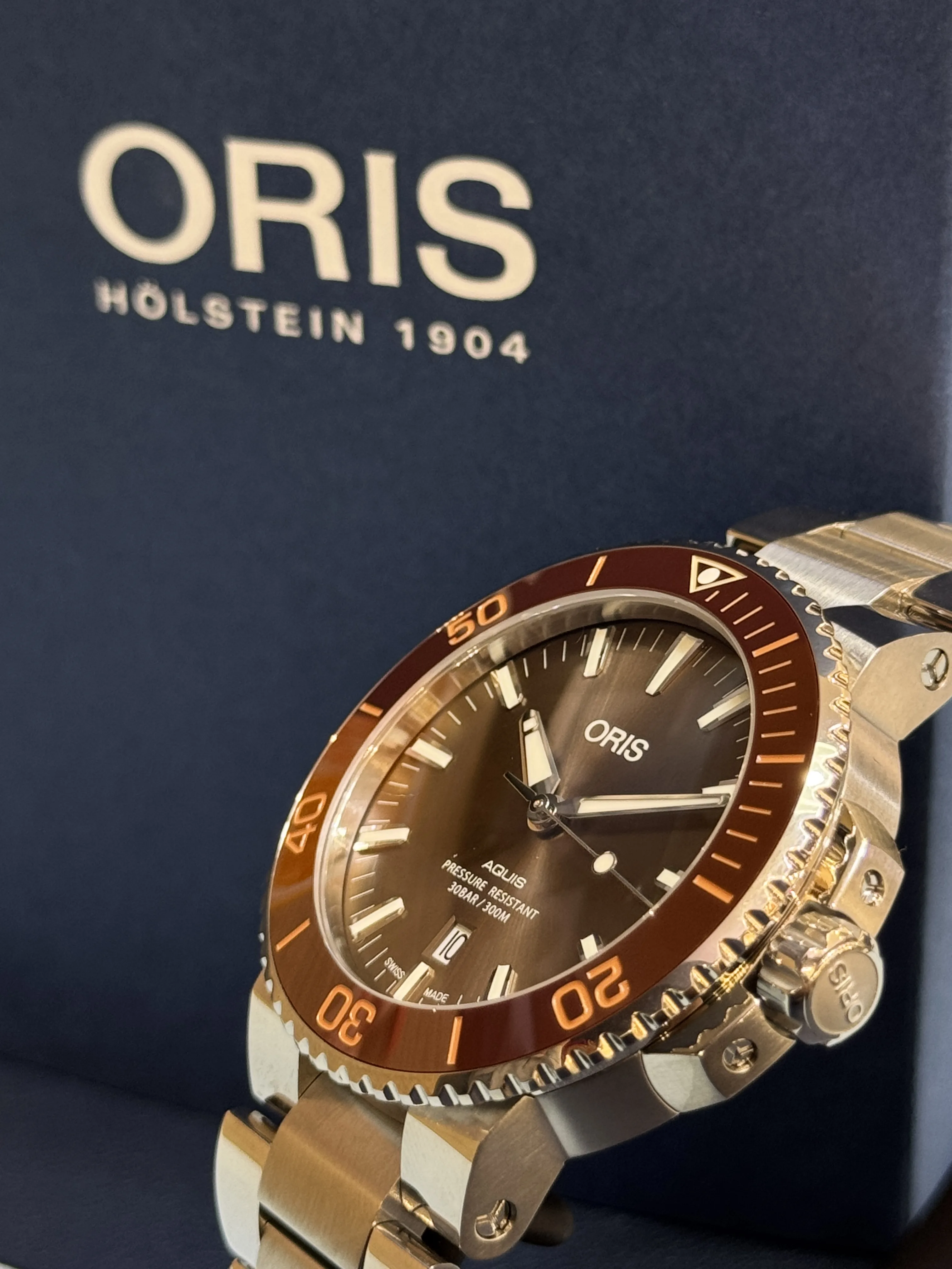 AQUIS | DATE | AUTOMATIC | 01 733 7730 4152 07 8 24 05PEB