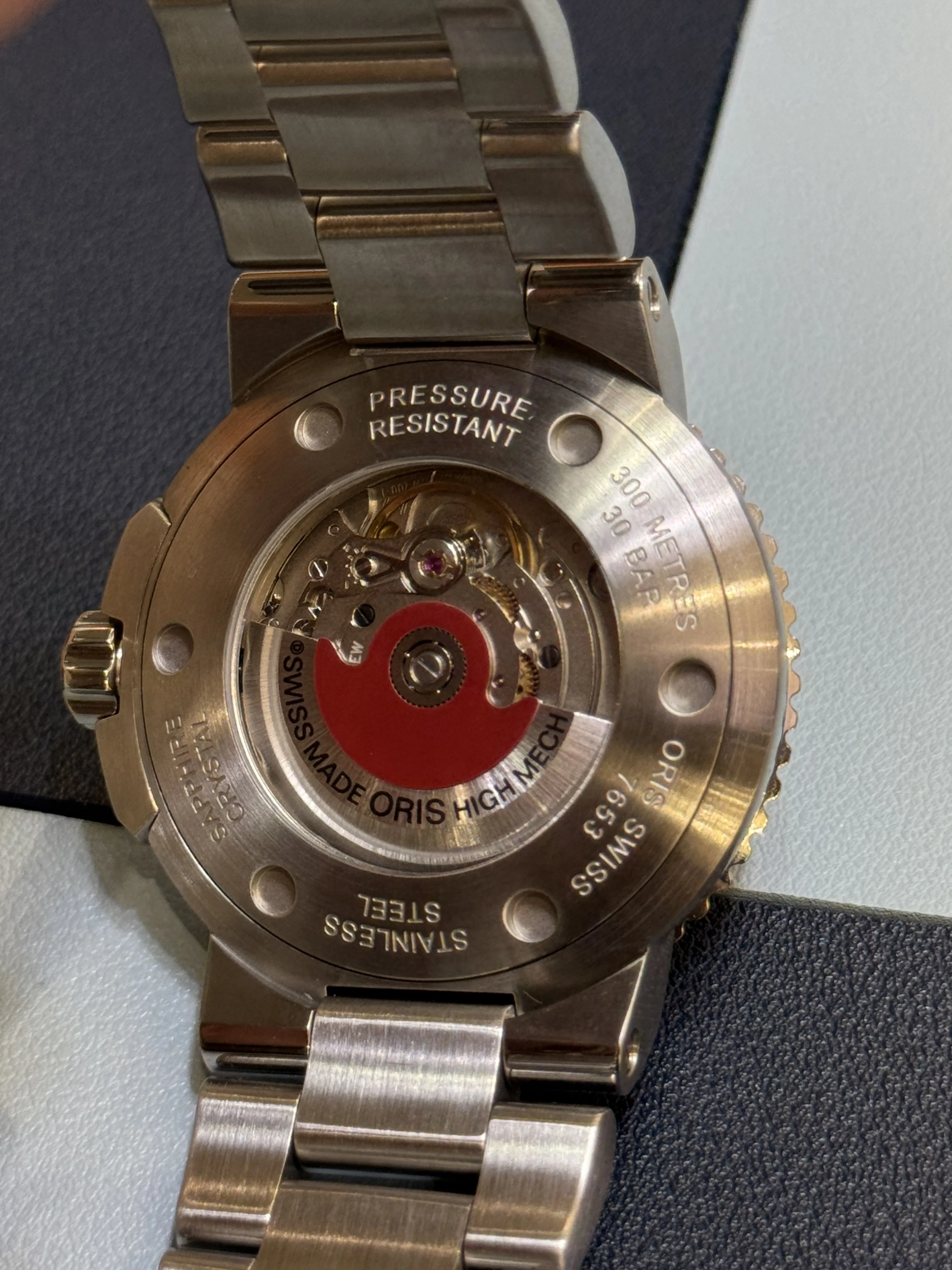 AQUIS | DATE | AUTOMATIC | 01 733 7653 4158 07 8 26 01PEB