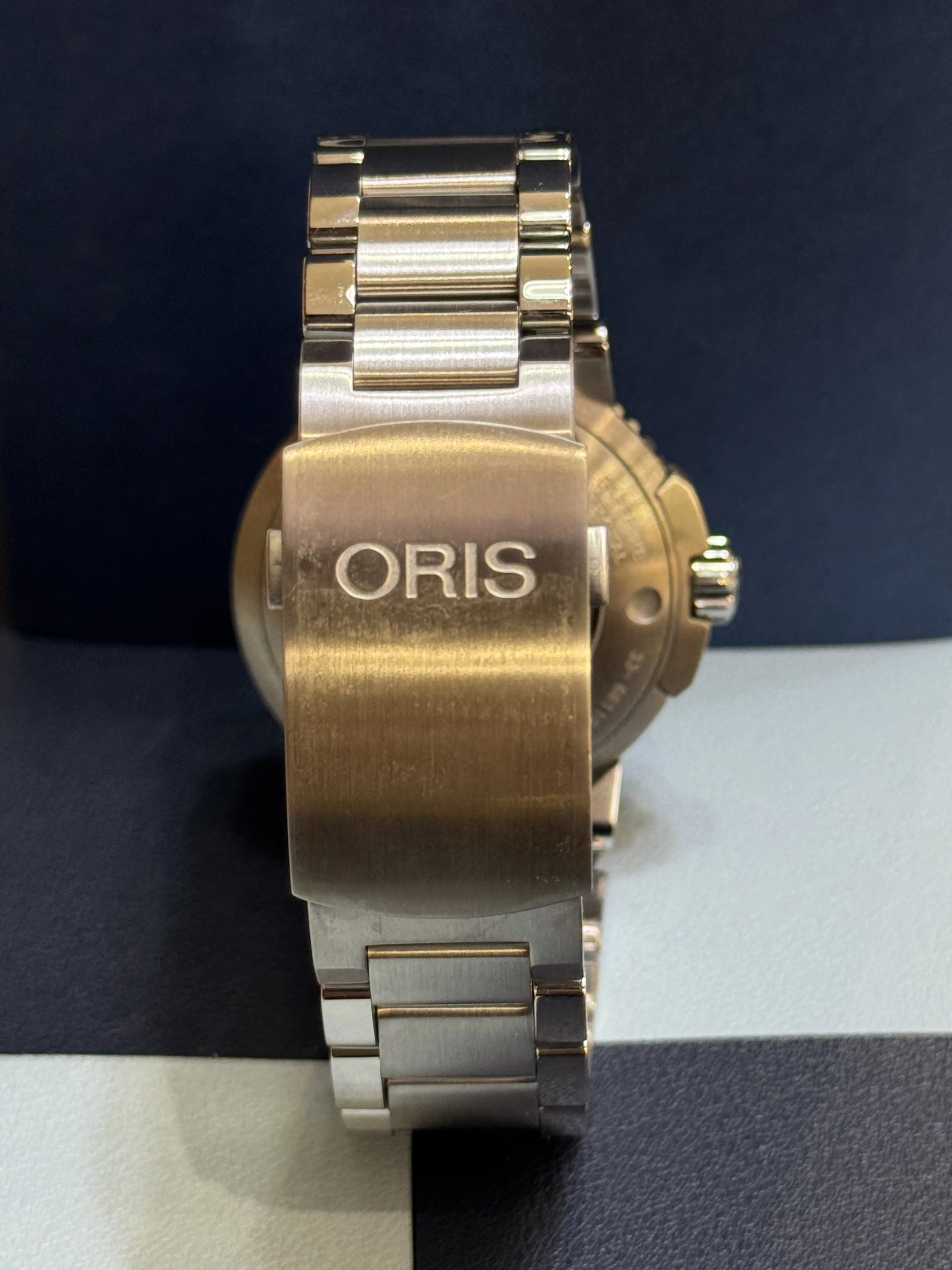 AQUIS | DATE | AUTOMATIC | 01 733 7653 4158 07 8 26 01PEB