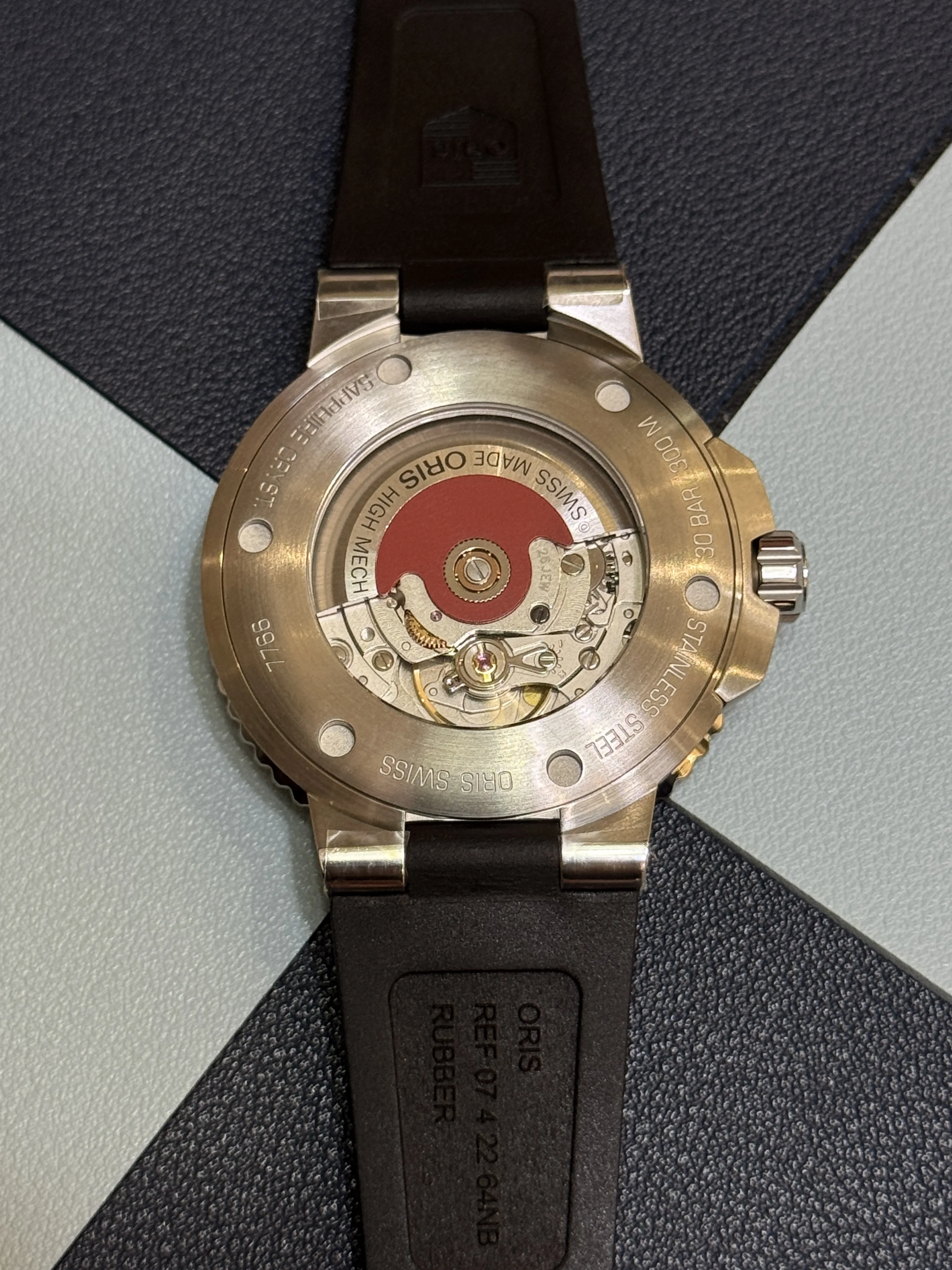 AQUIS | DATE | AUTOMATIC | 01 733 7766 4135 07 4 22 64FC