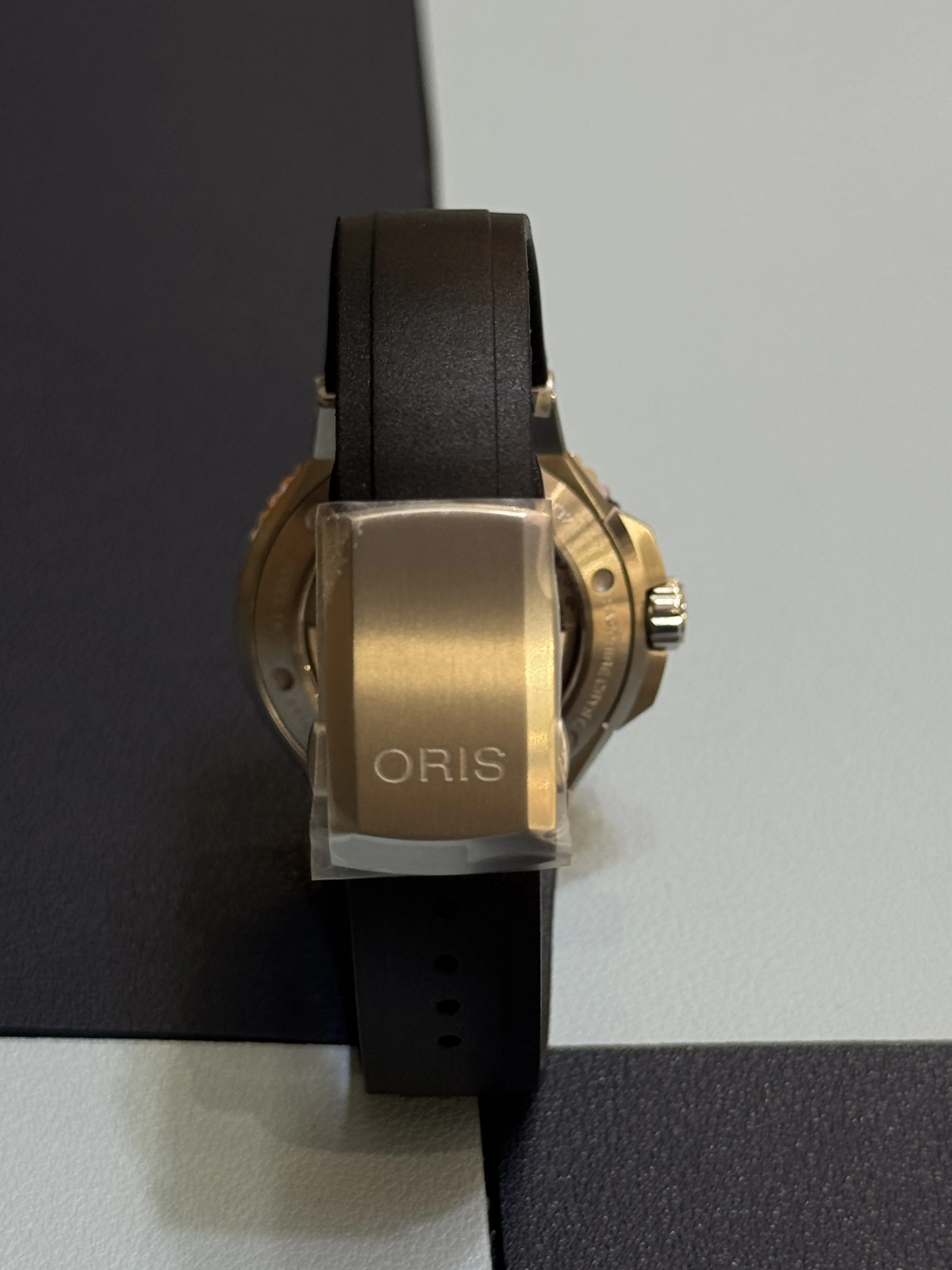 AQUIS | DATE | 01 733 7792 4154-07 4 19 64FC