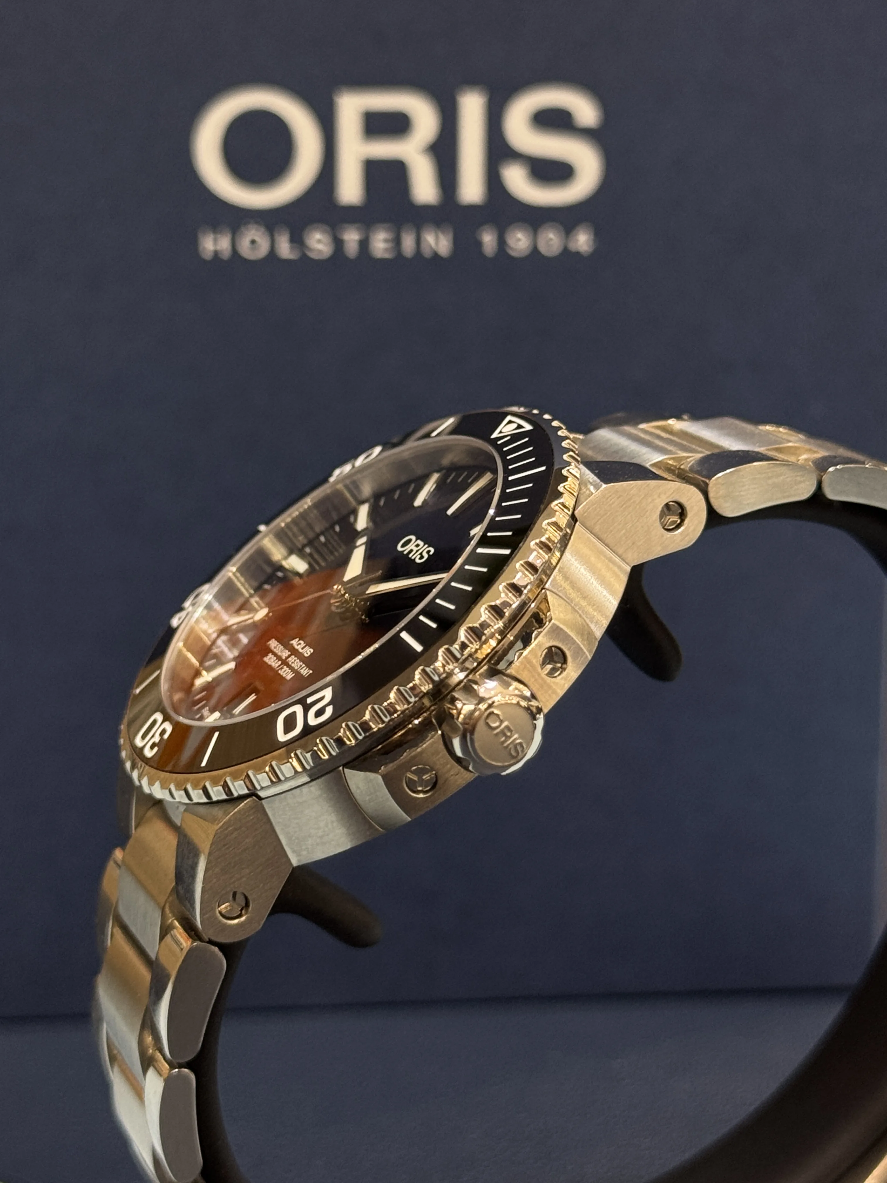 AQUIS | DATE | 01 733 7732 4135 07 8 21 05PEB