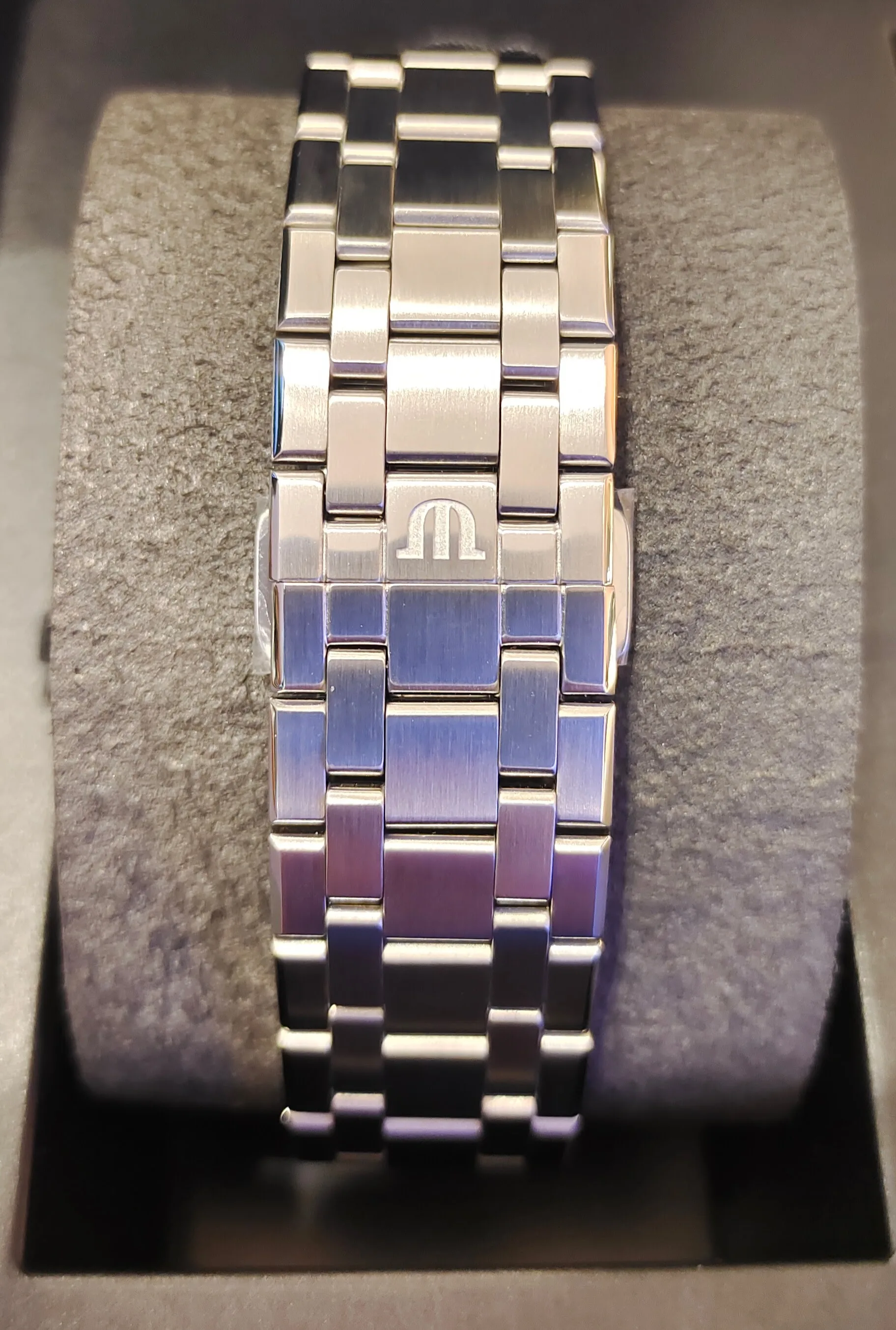 AIKON QUARTZ DATE