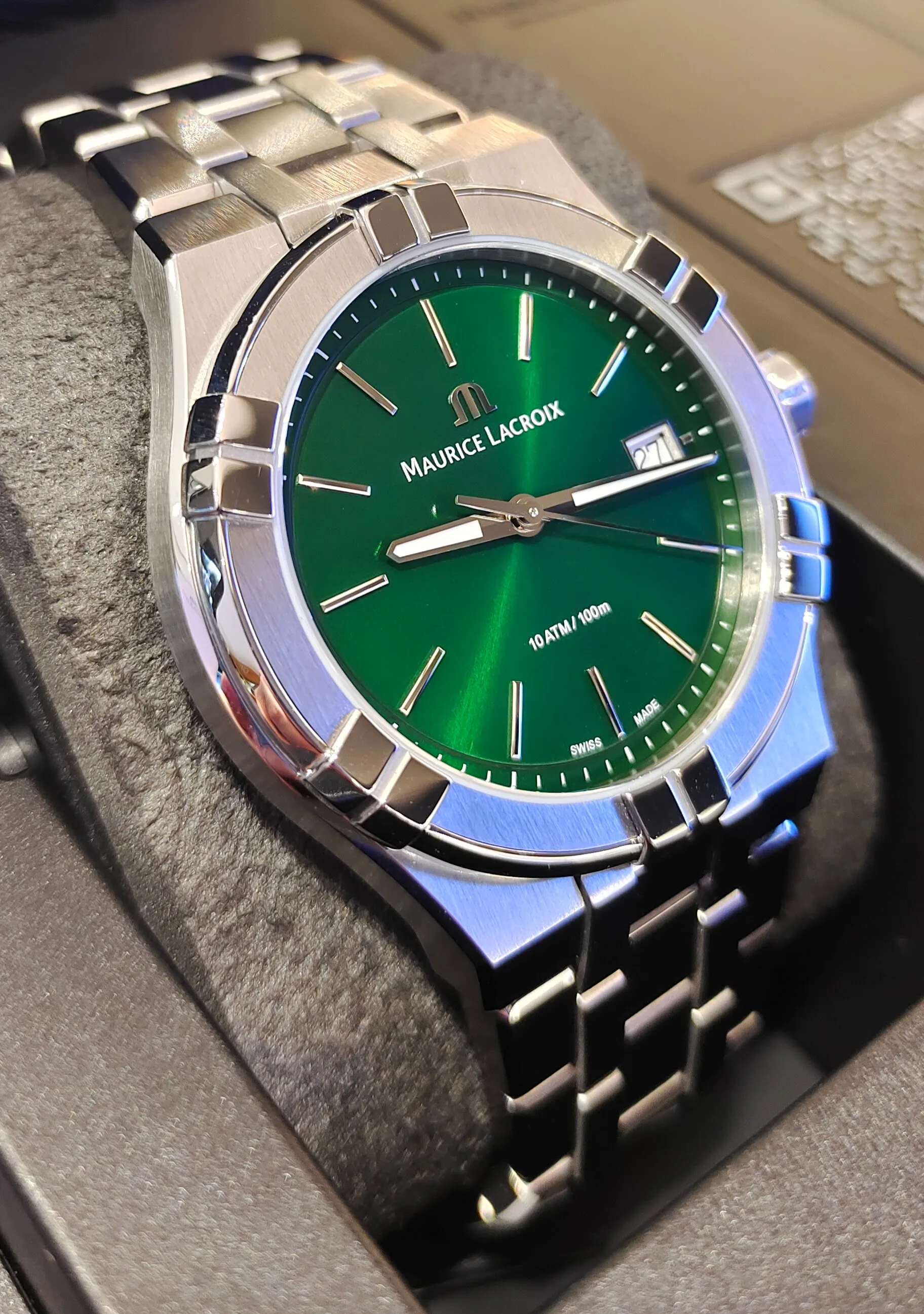 AIKON QUARTZ DATE