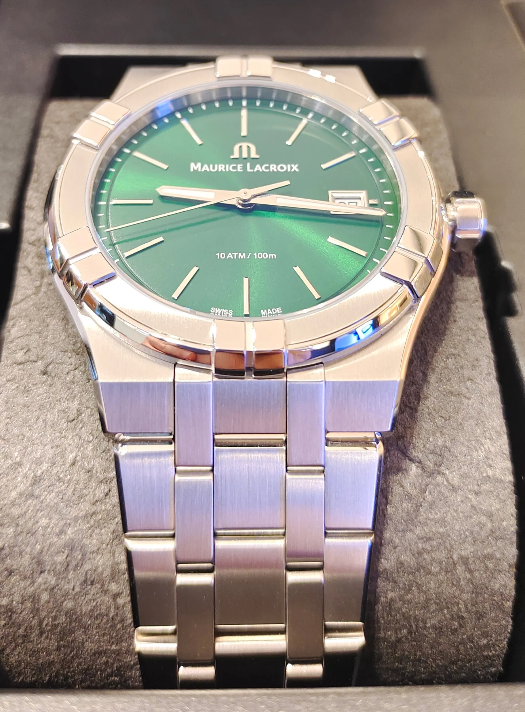 AIKON QUARTZ DATE