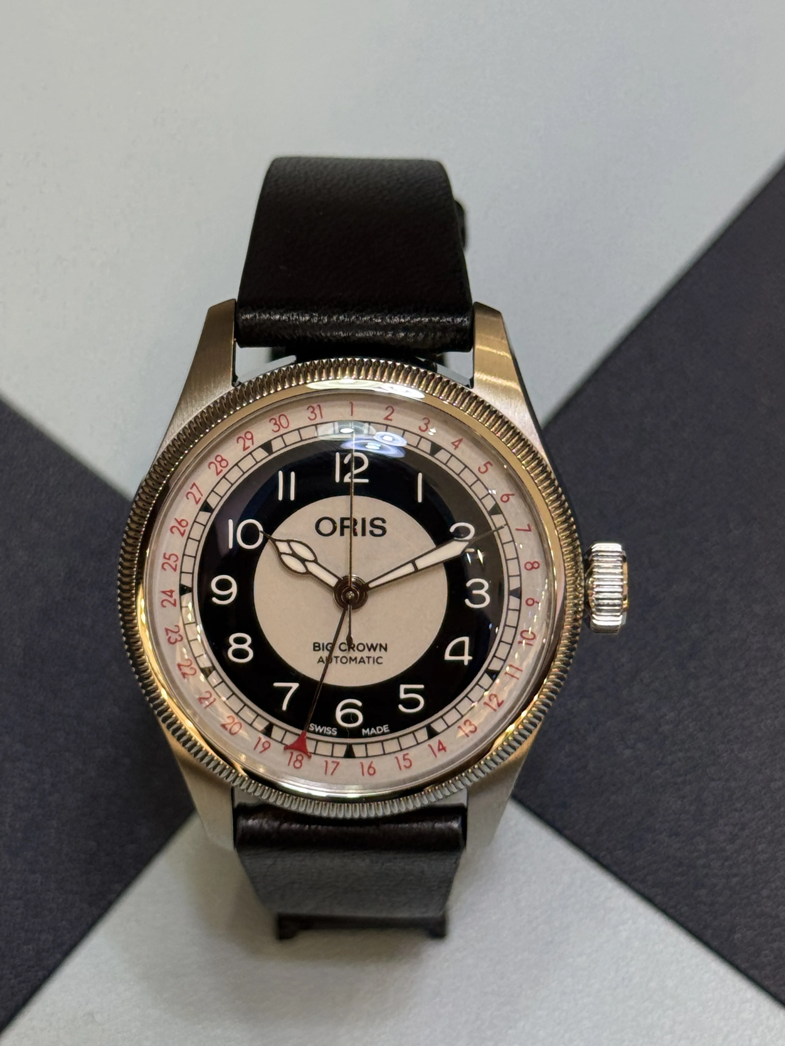 BIG CROWN | POINTER DATE | BULLSEYE | 01 754 7779 4061-07 5 19 25