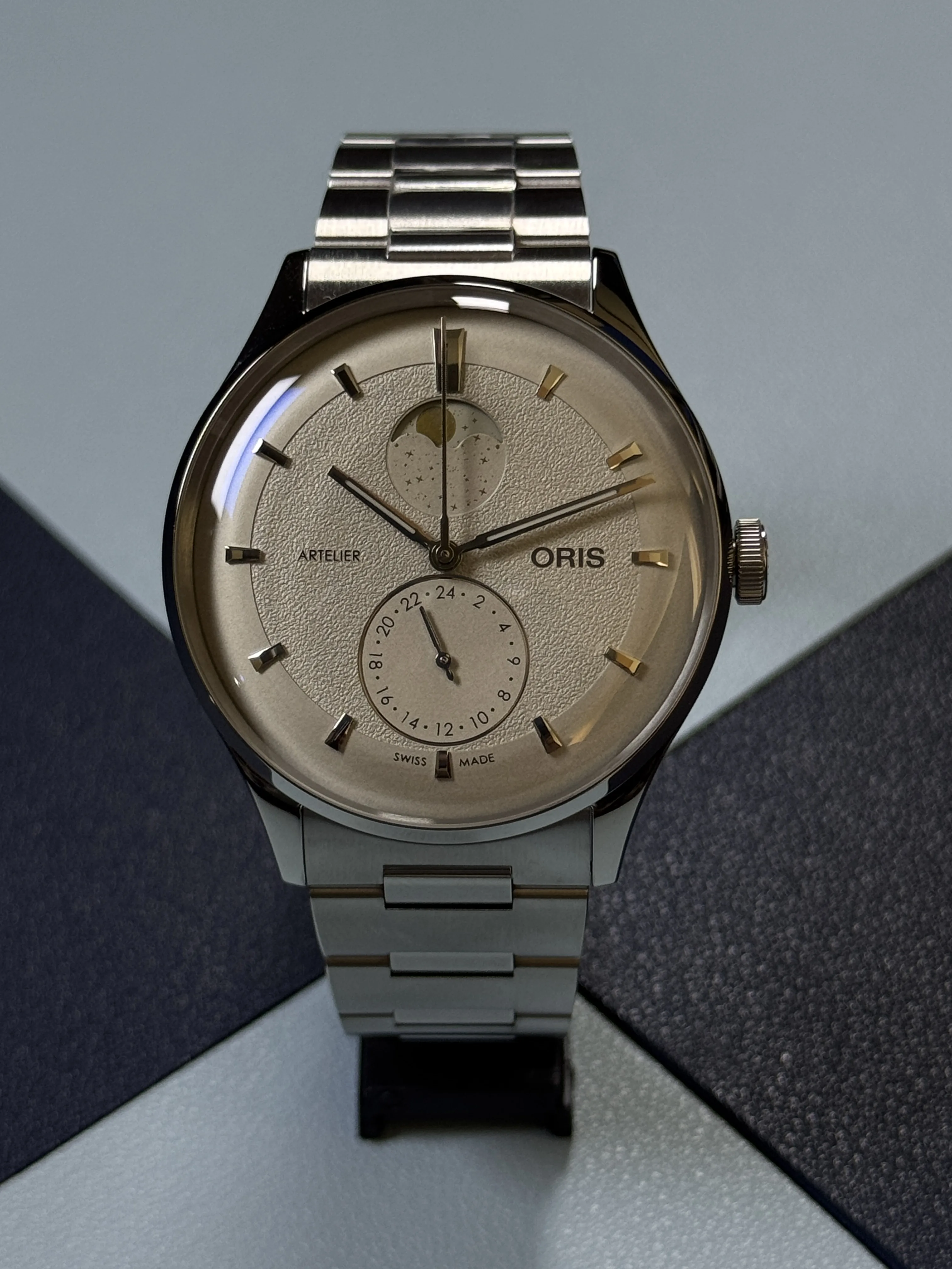 ARTELIER COMPLICATION | 01 782 7811 4051-07 8 20 20