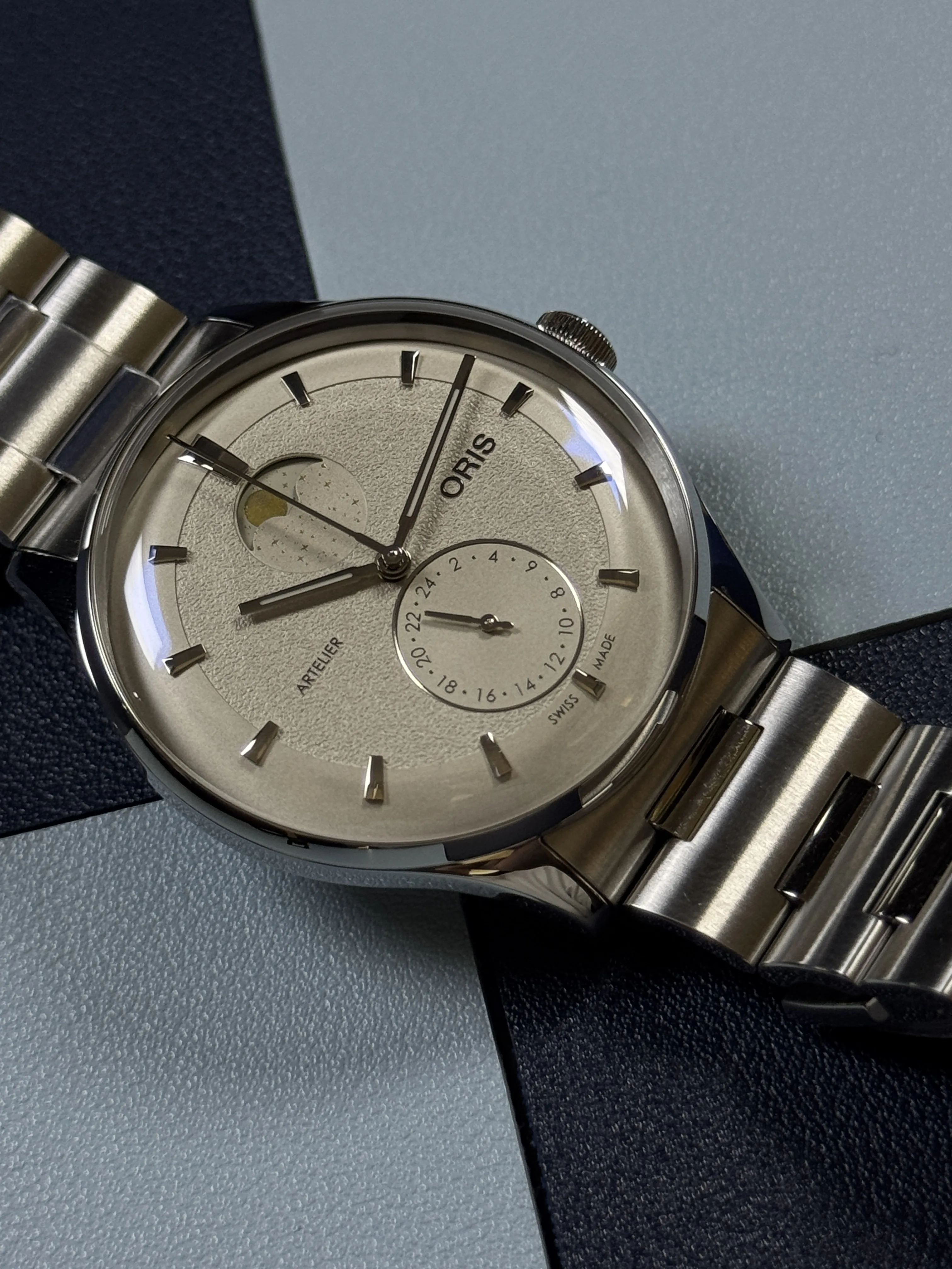 ARTELIER COMPLICATION | 01 782 7811 4051-07 8 20 20