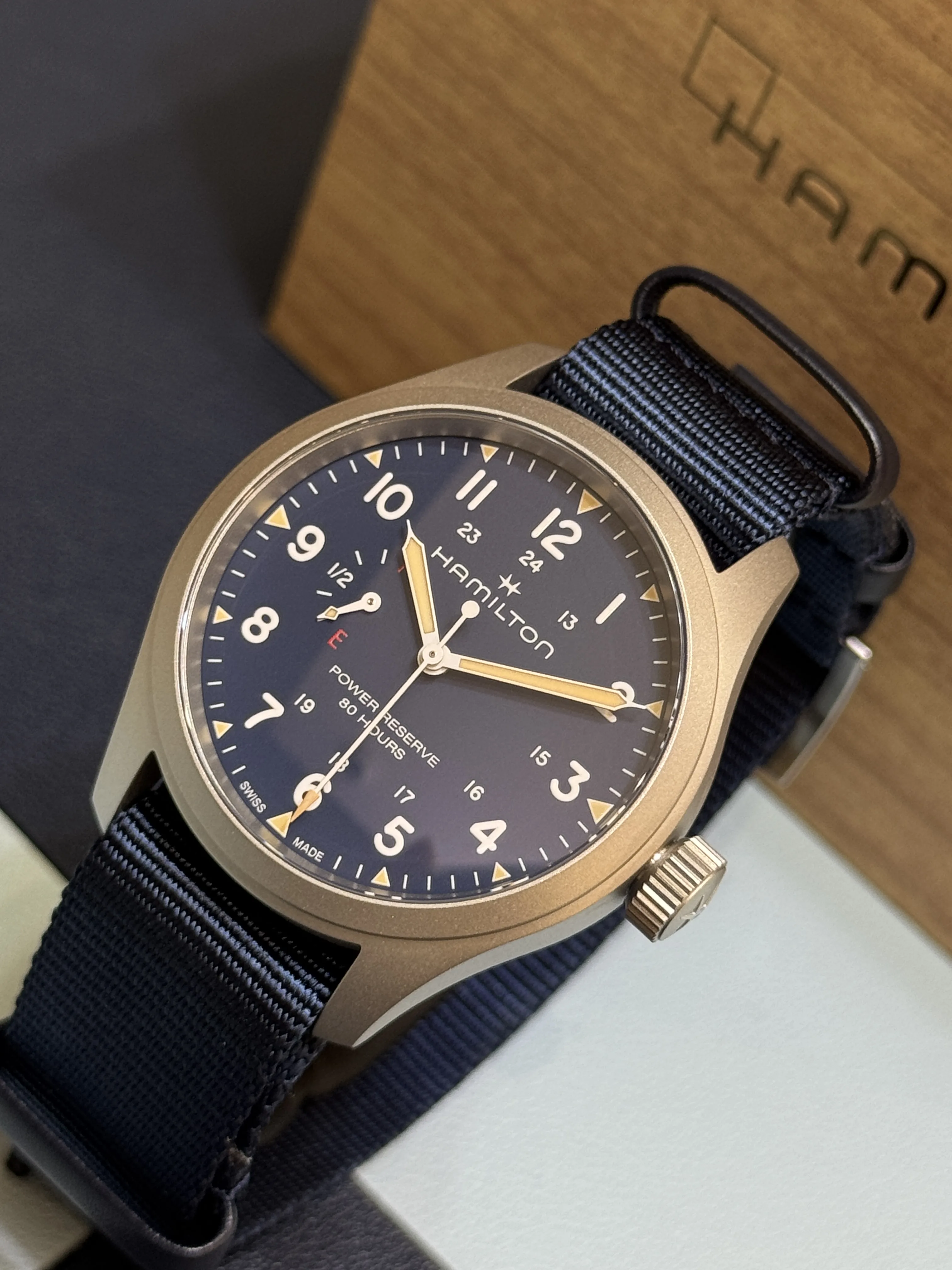 KHAKI FIELD | POWER RESERVE | H69509940