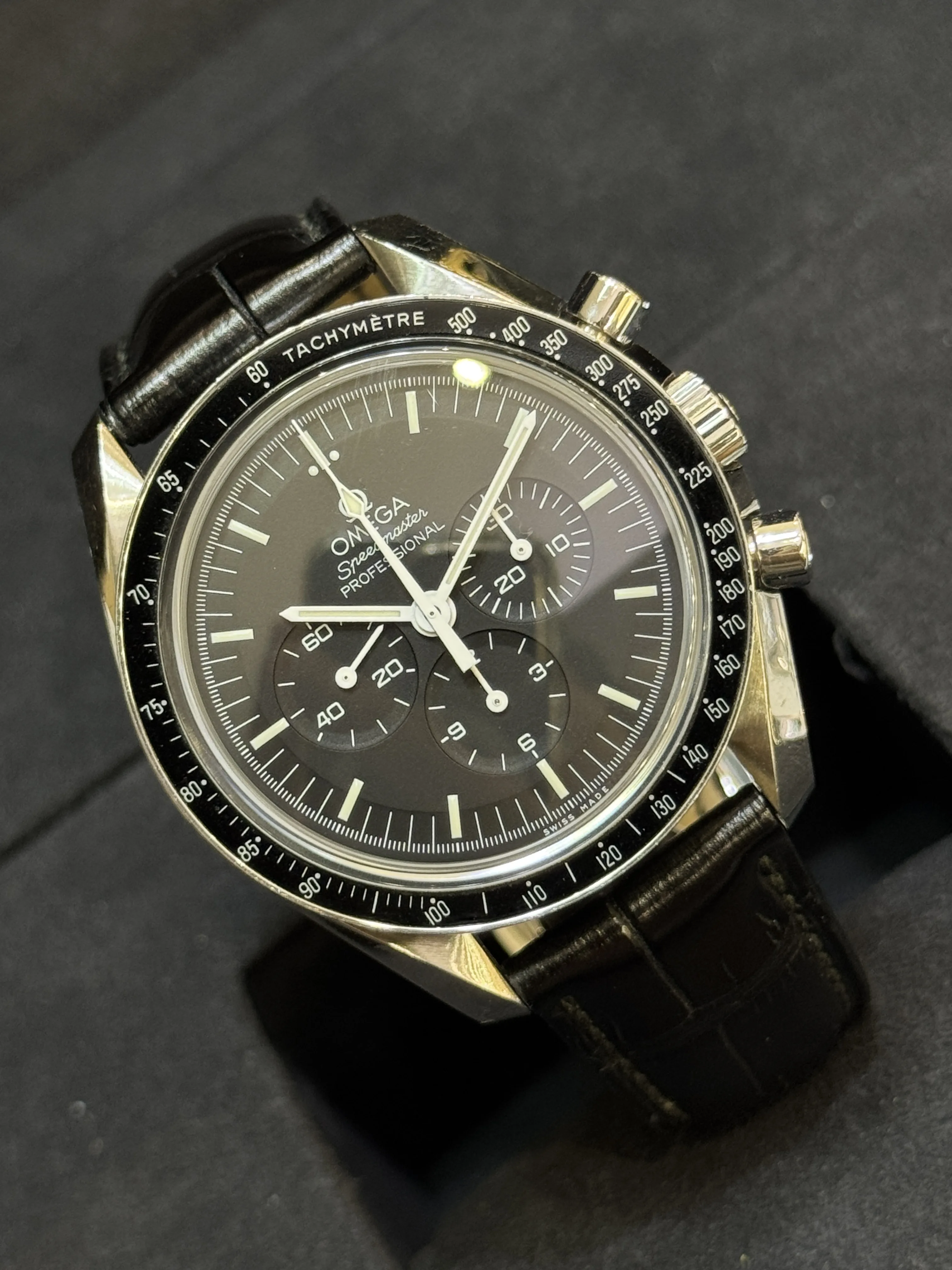 SPEEDMASTER MOON WATCH | 31132403001001
