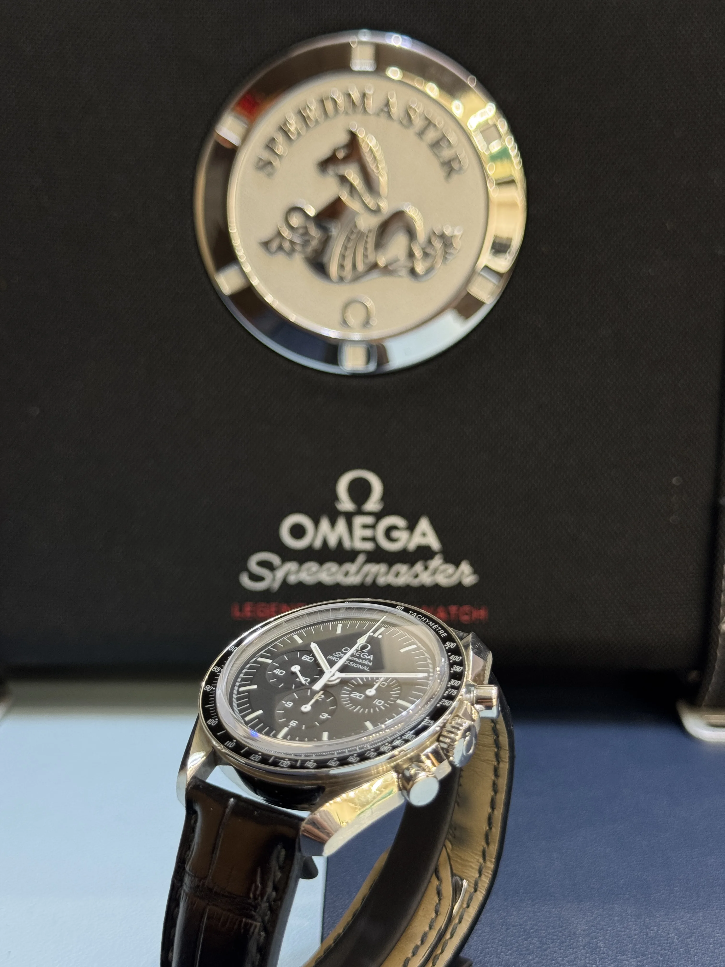 SPEEDMASTER MOON WATCH | 31132403001001