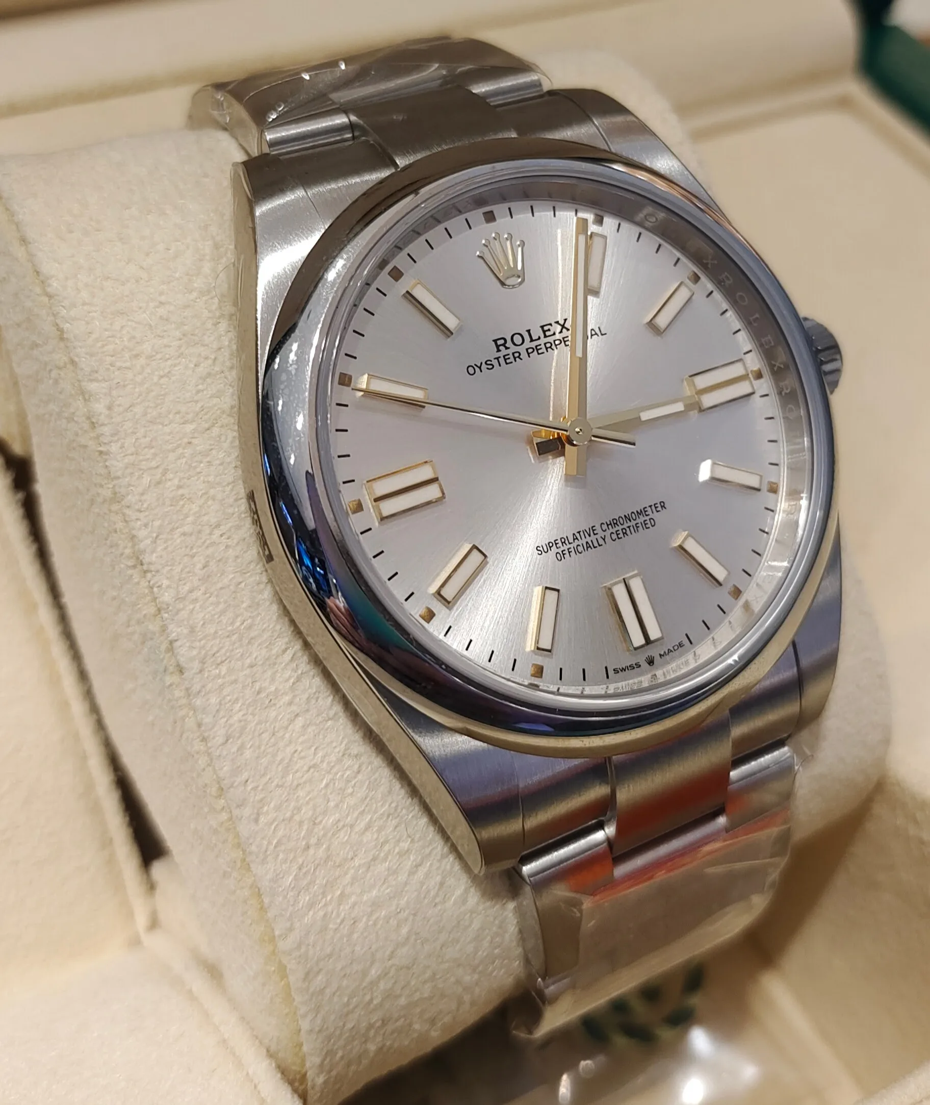 OYSTER PERPETUAL 41MM 124300