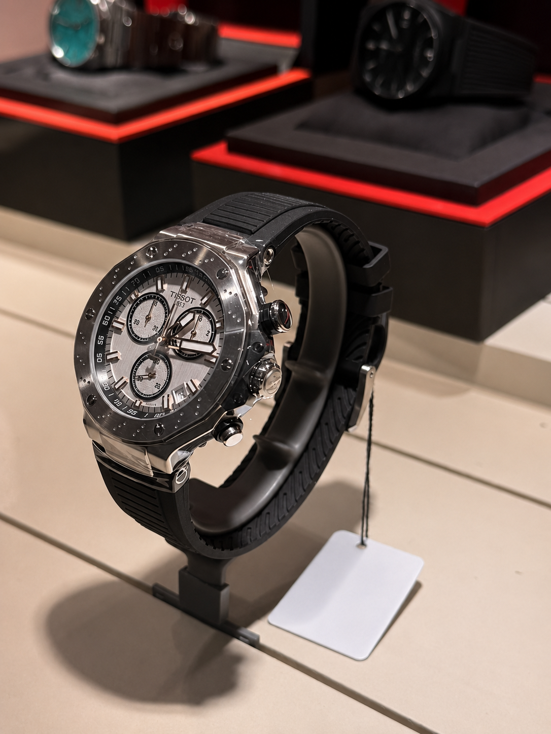 Hang Thai Watch service workshop