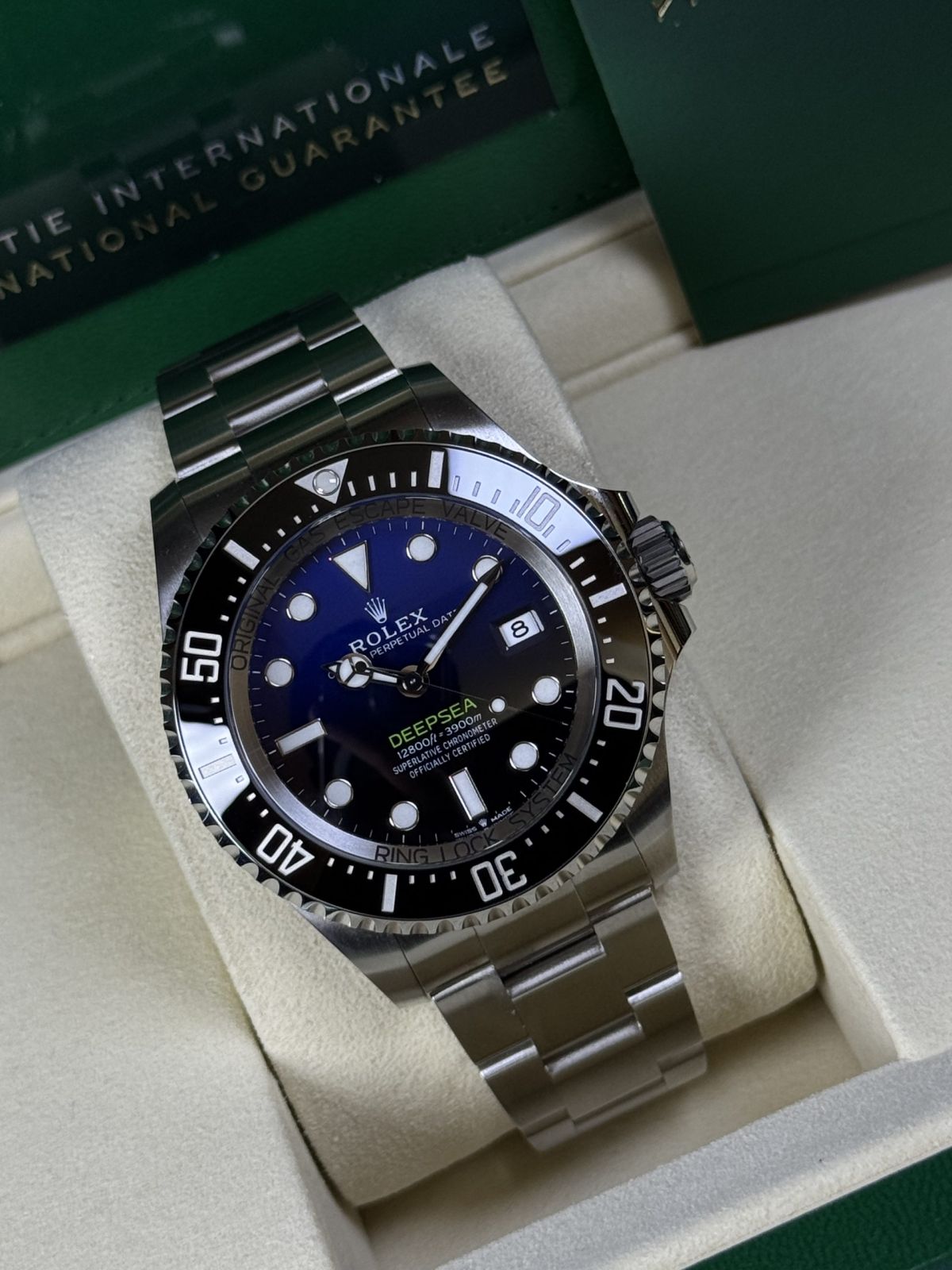 Sea-dweller Deepsea
