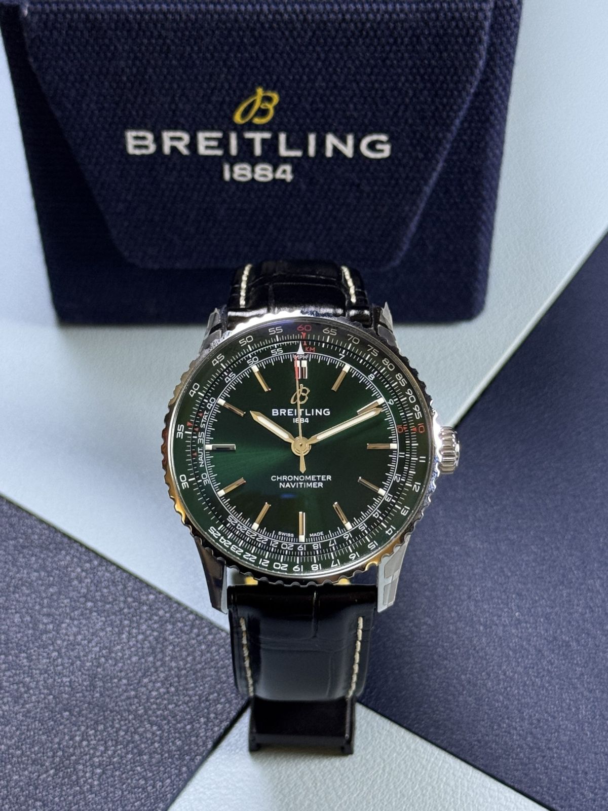 Navitimer A17329 Green DIAL 41mm Automatic