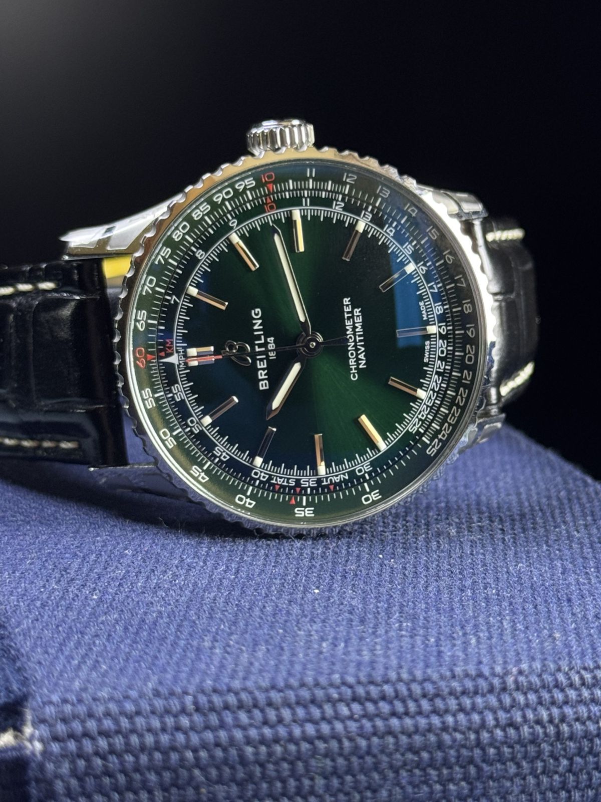 Navitimer A17329 Green DIAL 41mm Automatic