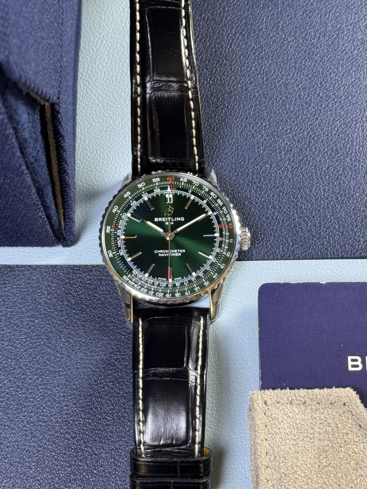 Navitimer A17329 Green DIAL 41mm Automatic