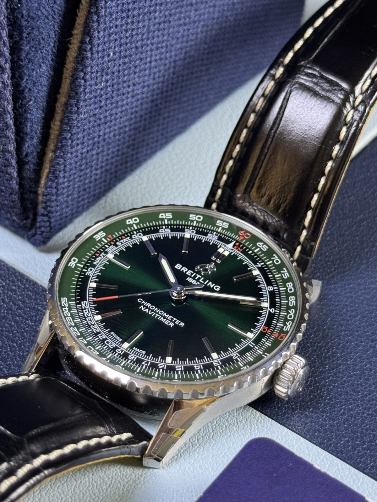 Navitimer A17329 Green DIAL 41mm Automatic
