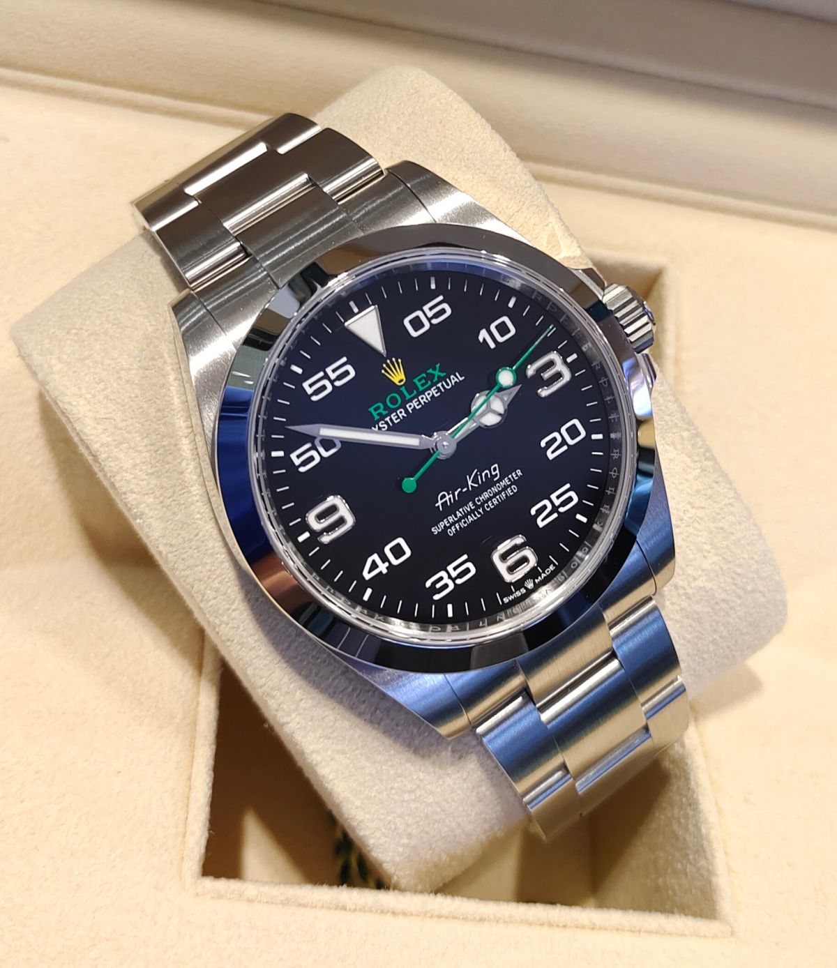 M126900-0001