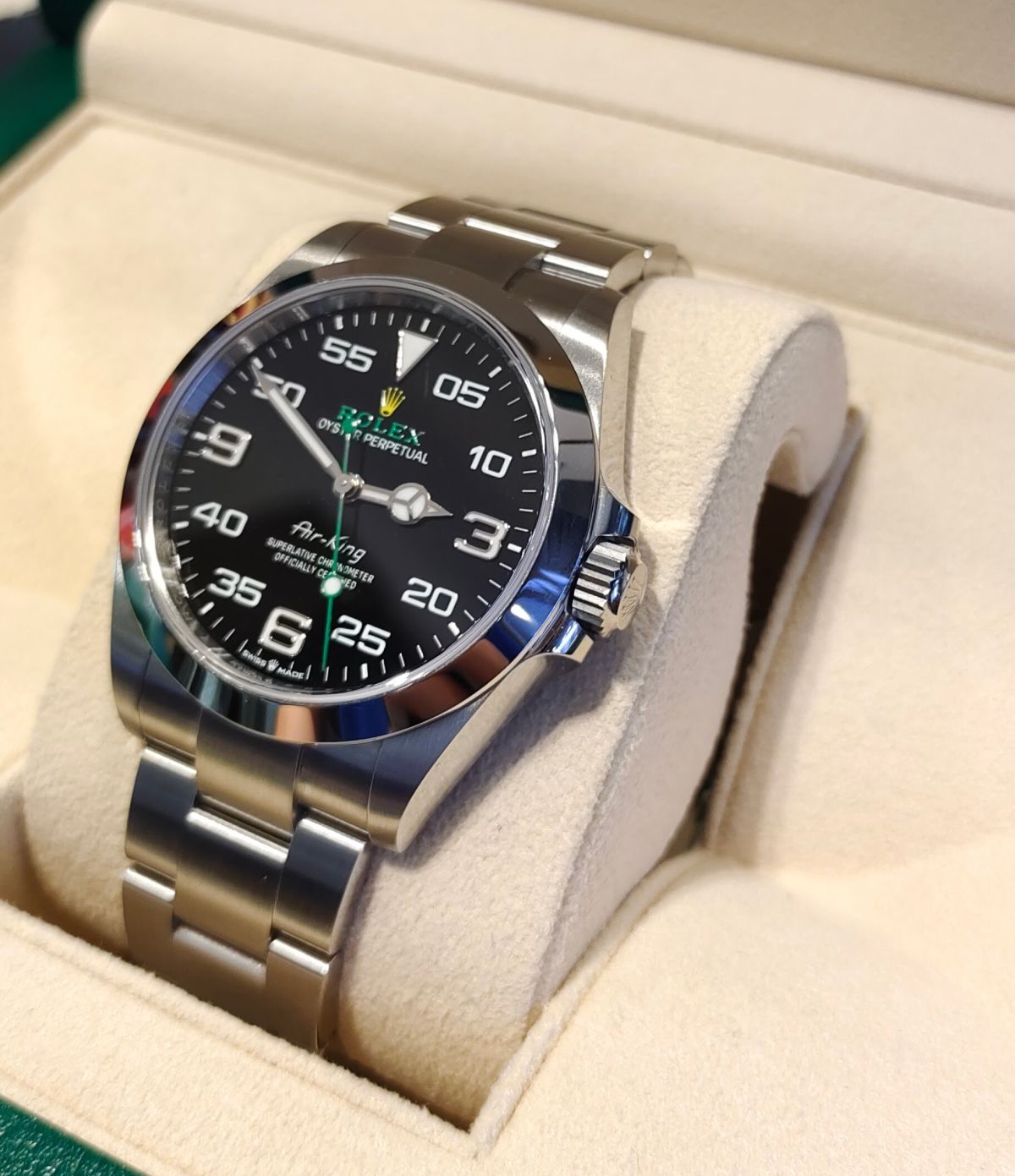 M126900-0001