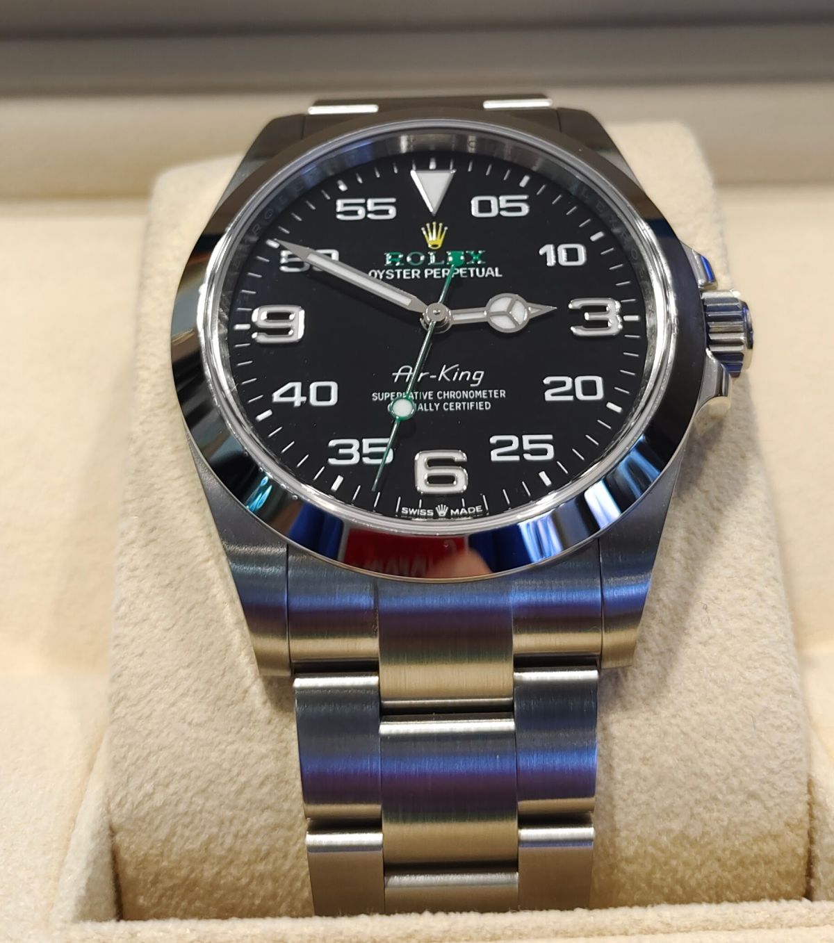 M126900-0001