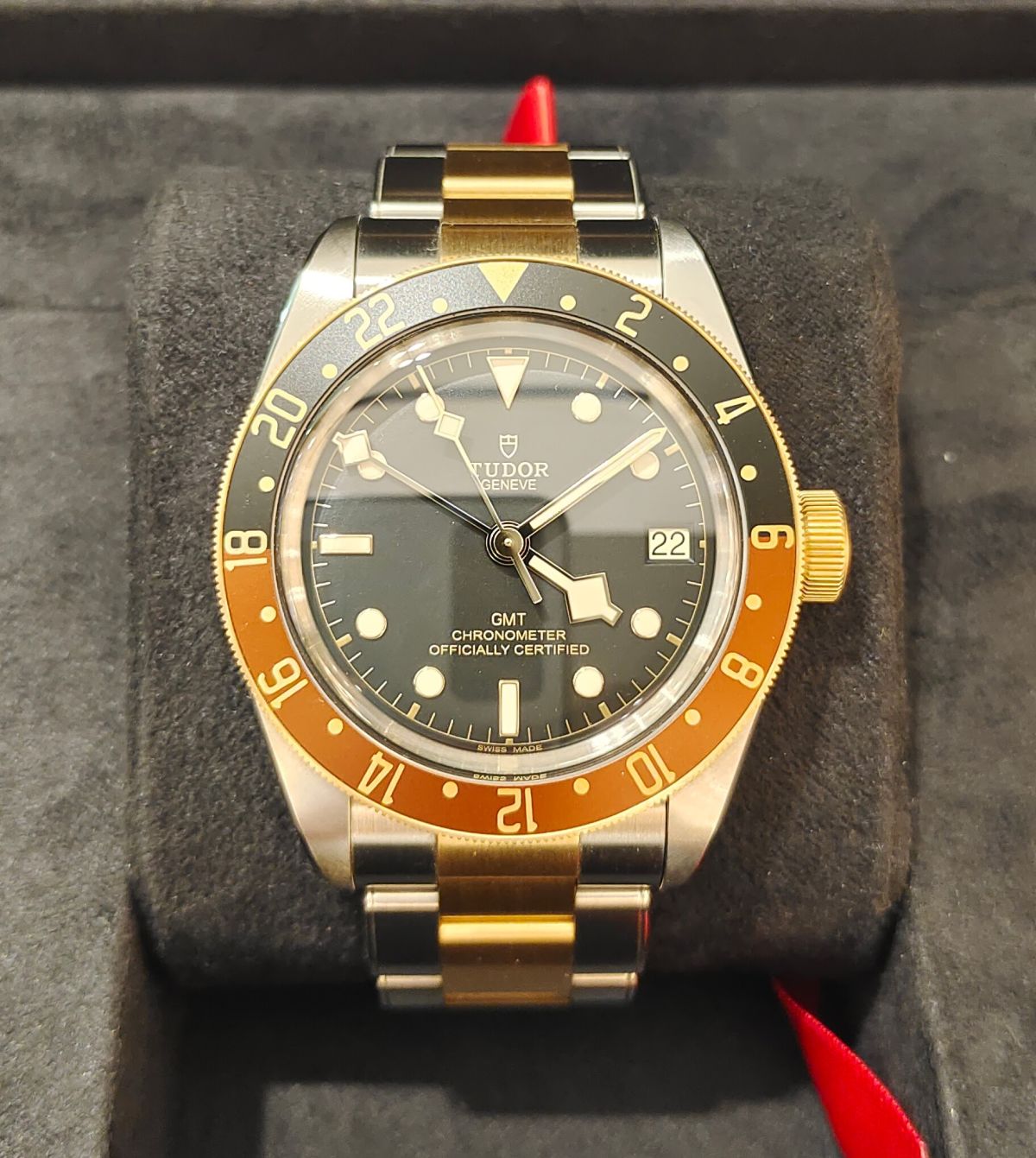 Black BAY GMT S&G