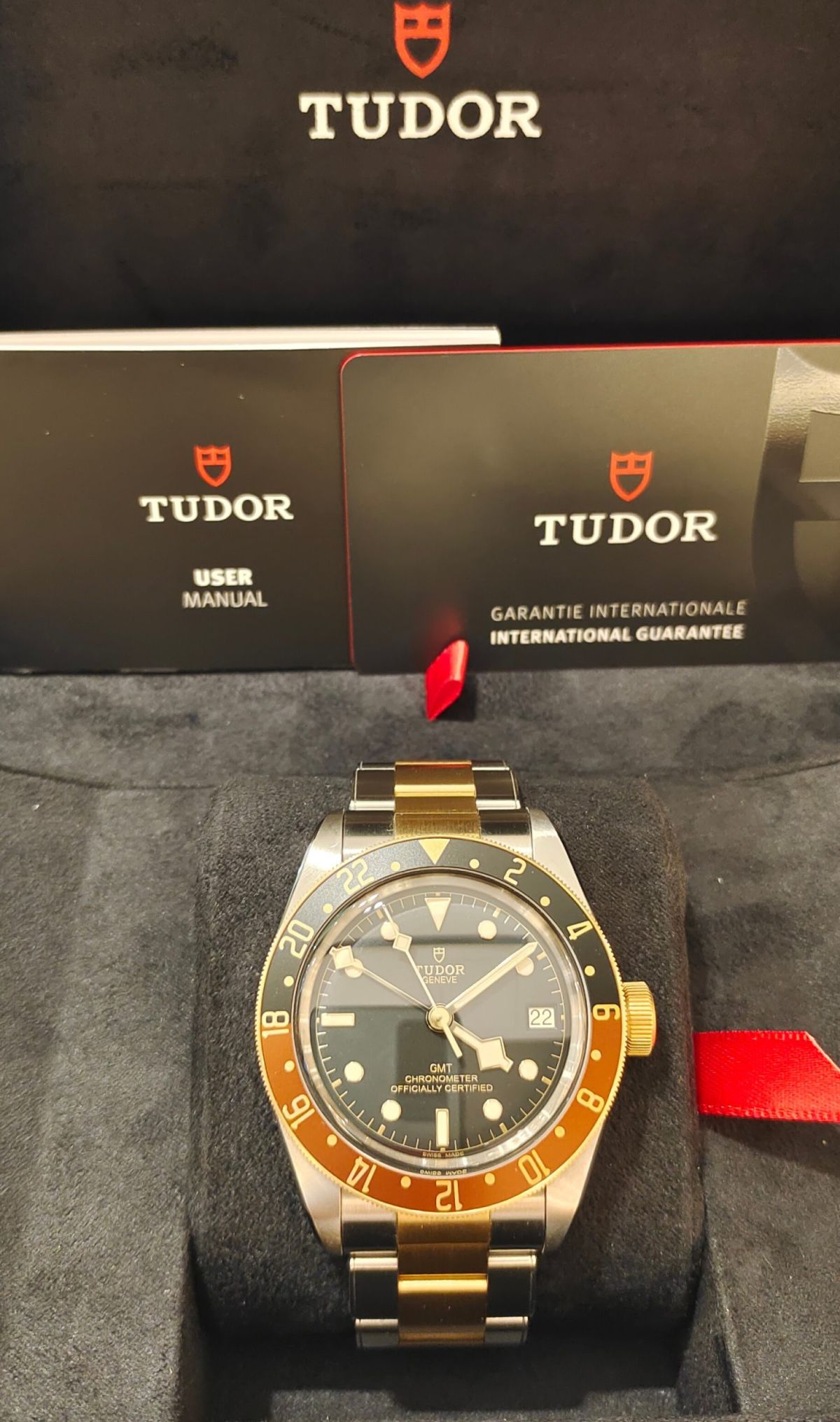 Black BAY GMT S&G