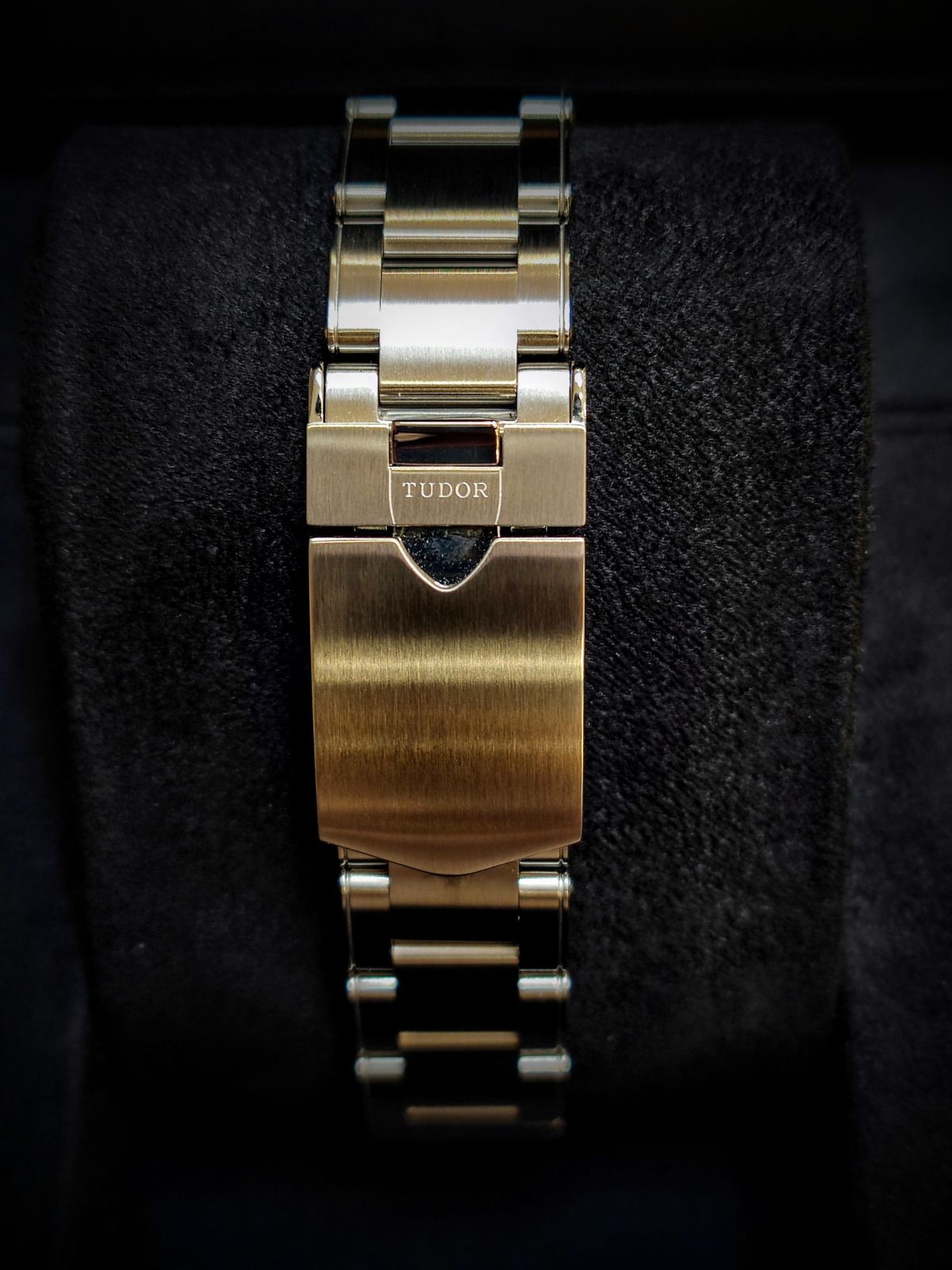 Black BAY Fifty-eight