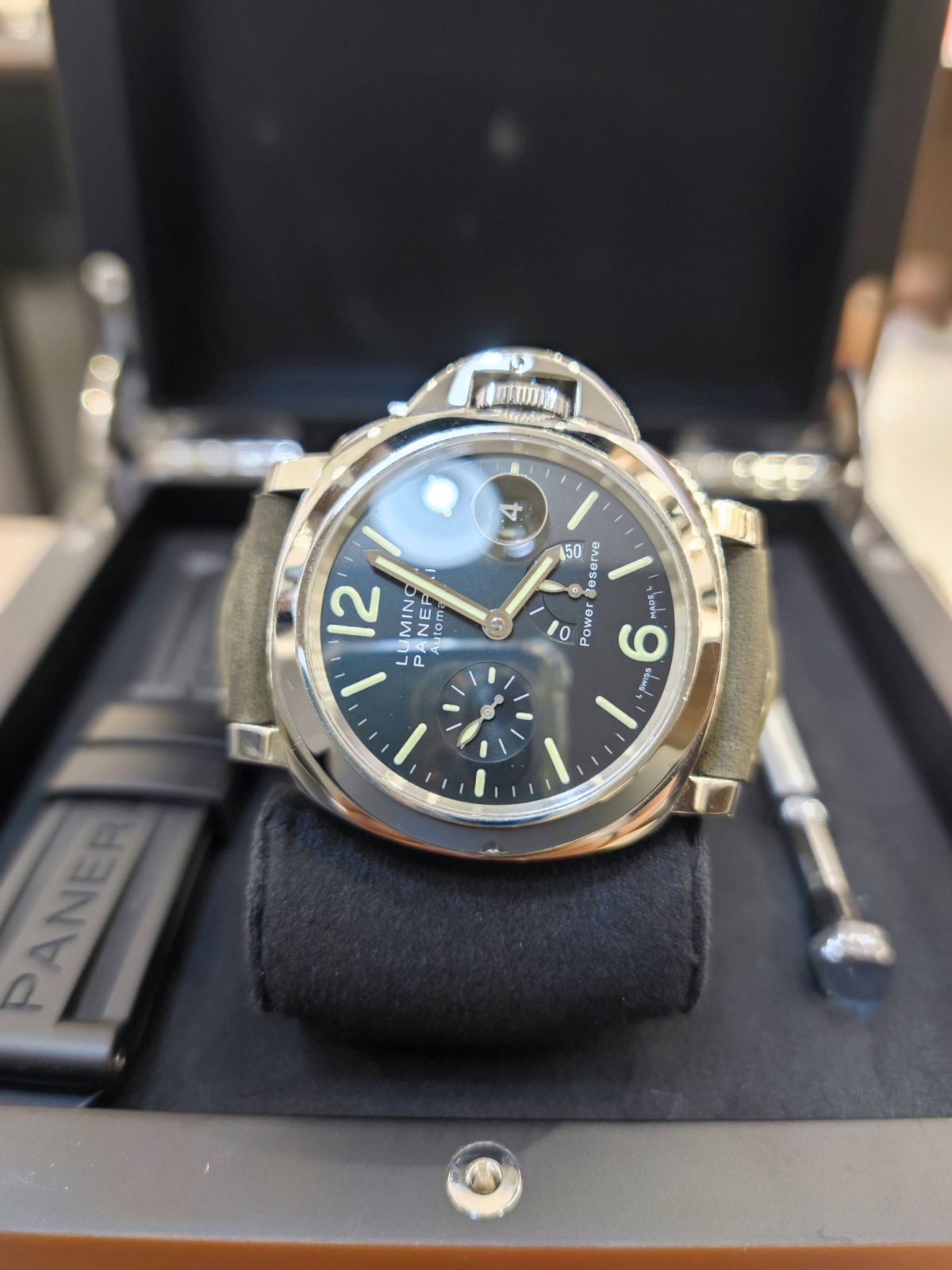 Luminor Power Reserve