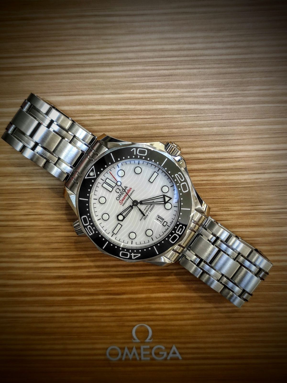 Seamaster 300