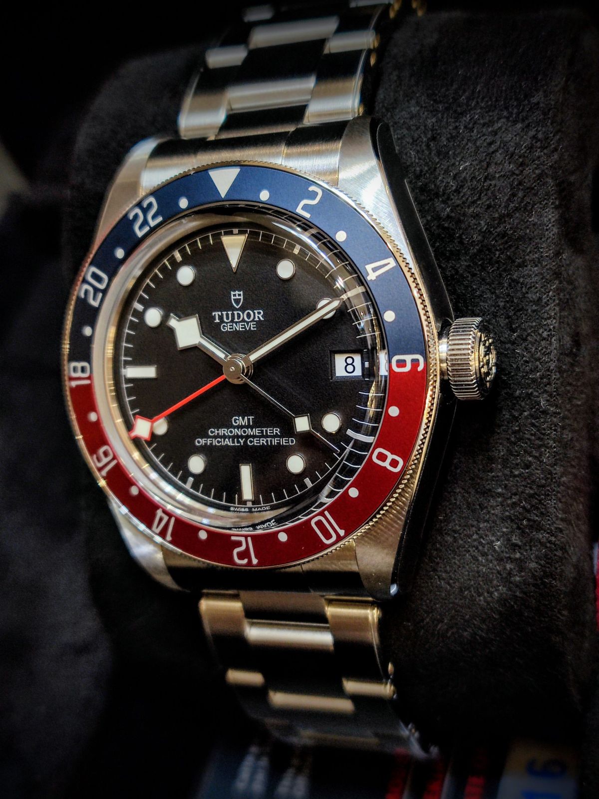 Black BAY GMT