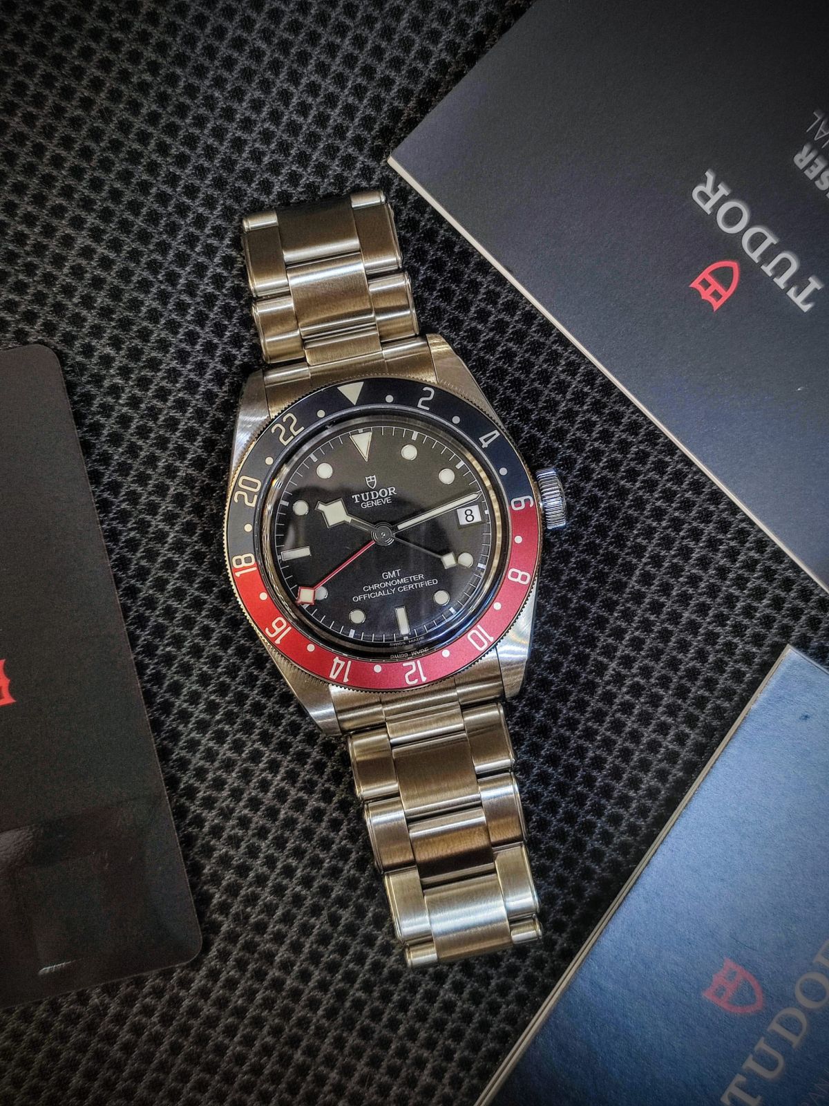Black BAY GMT