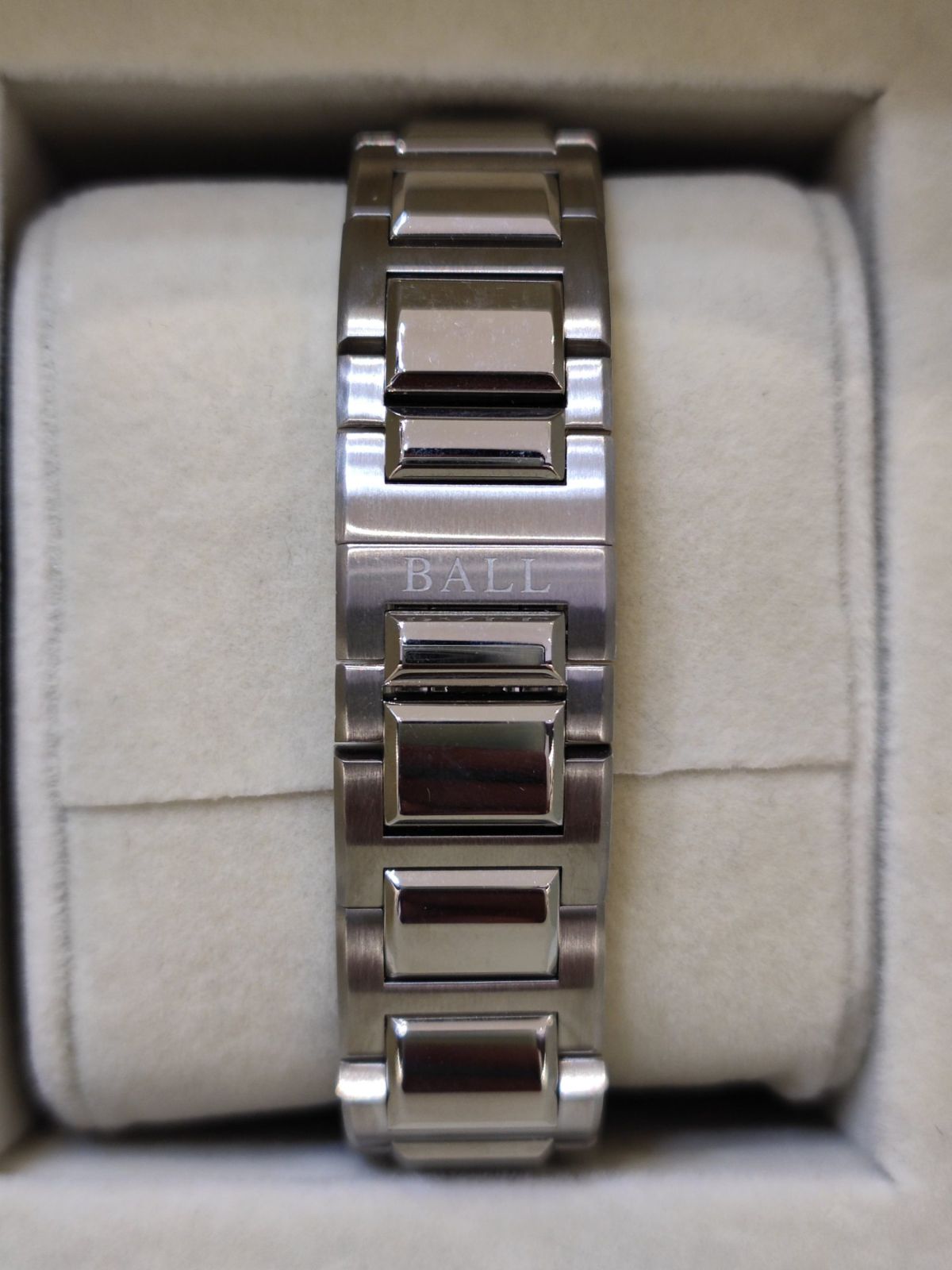 BALL Engineer II MOON Phase 41mm NM2282C-SJ-BK