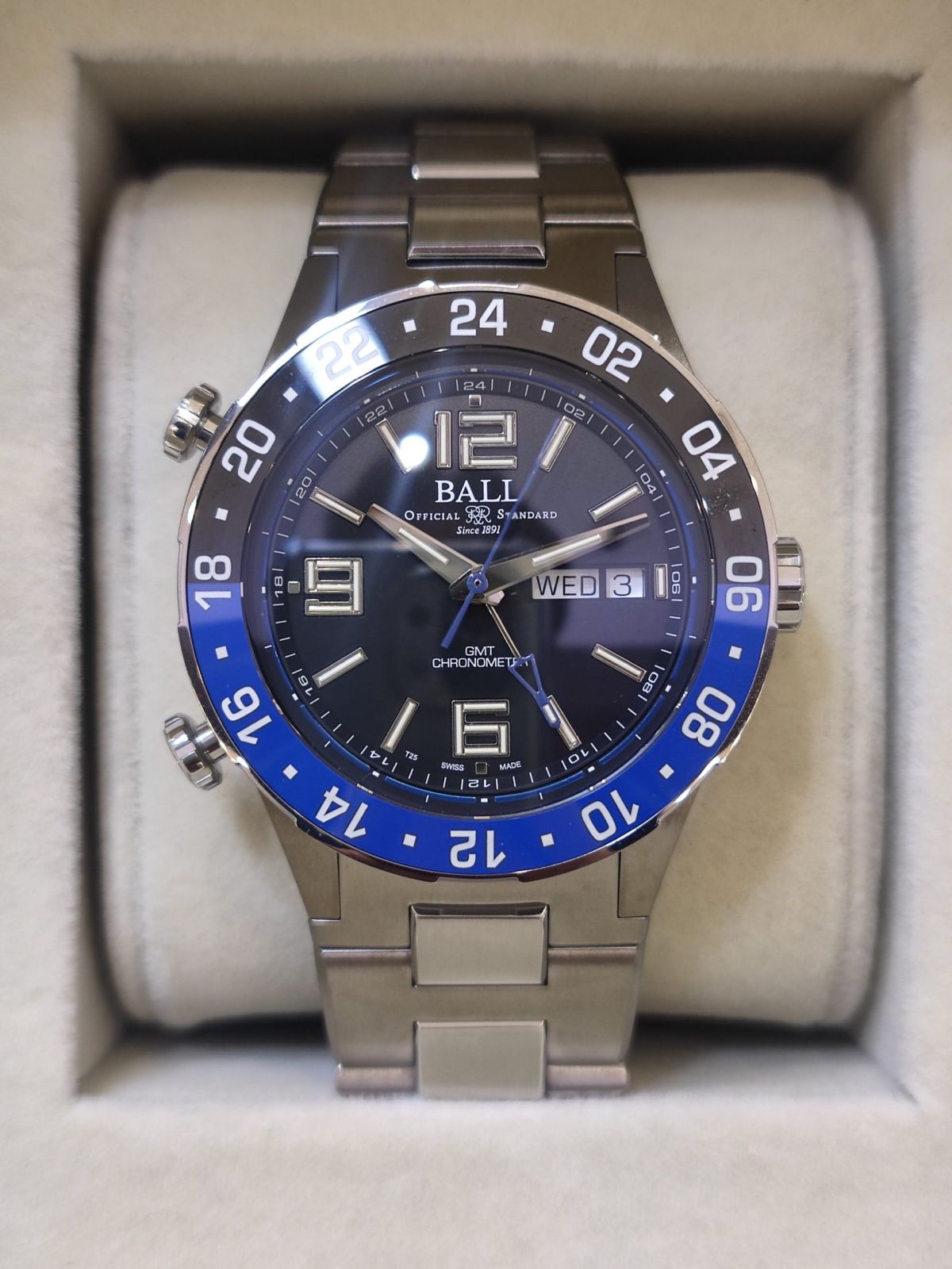 BALL Roadmaster Marine GMT 40mm DG3030B-S1CJ-BK