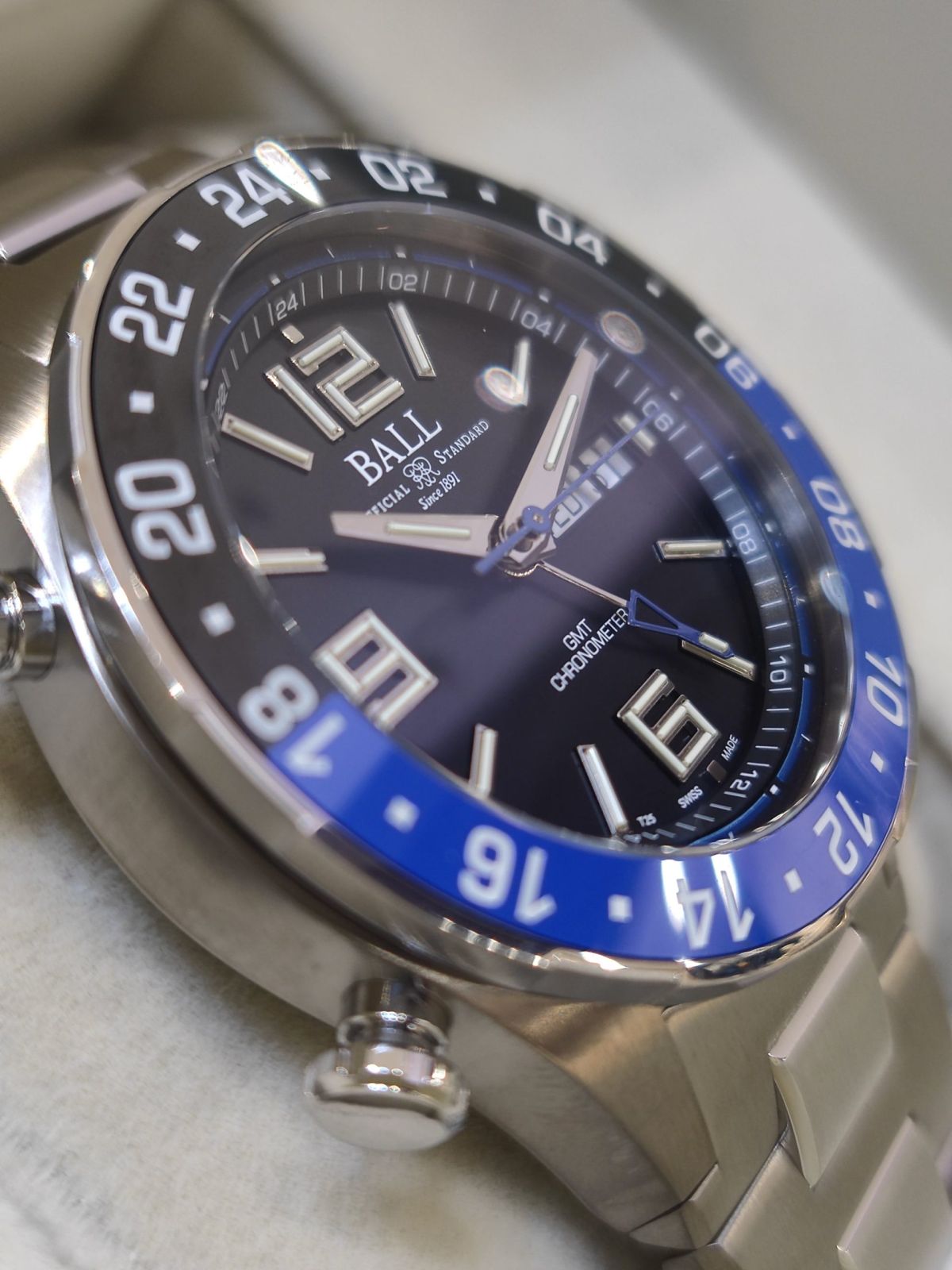 BALL Roadmaster Marine GMT 40mm DG3030B-S1CJ-BK