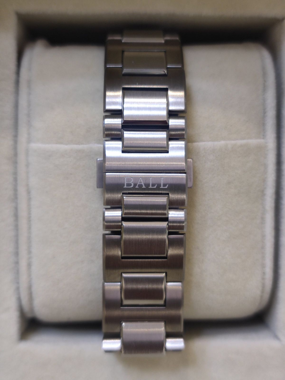 BALL Roadmaster Marine GMT 40mm DG3030B-S1CJ-BK
